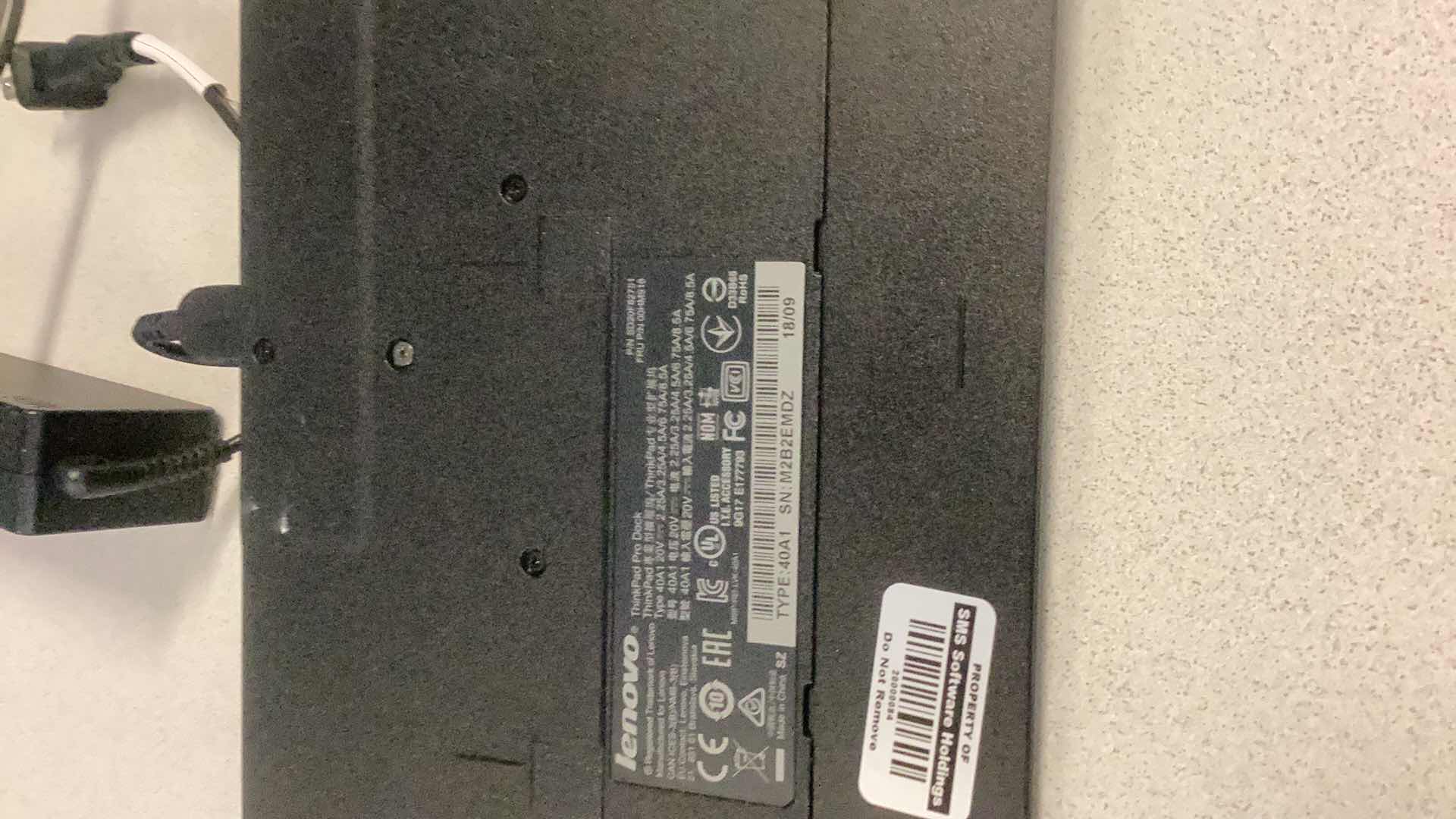 Photo 2 of LENOVO THINKPAD PRO DOCKING STATION