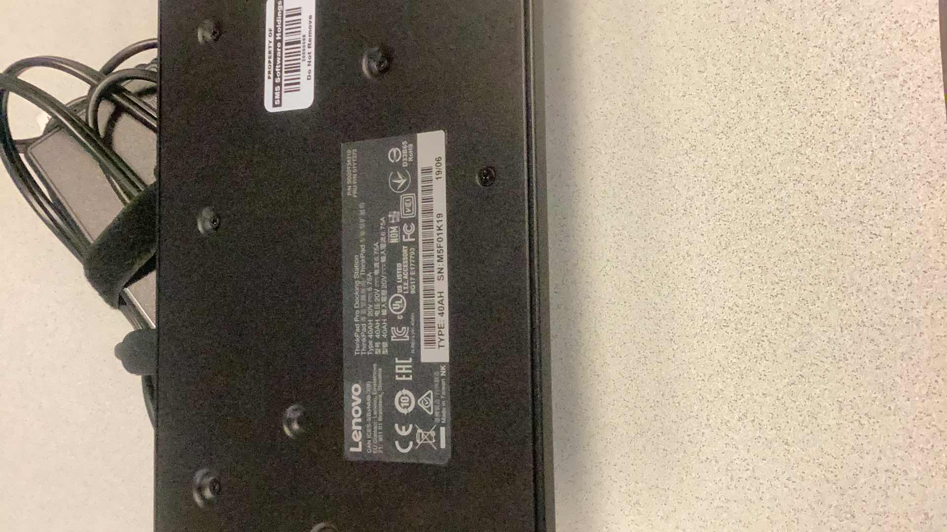 Photo 1 of LENOVO THINKPAD PRO DOCKING STATION