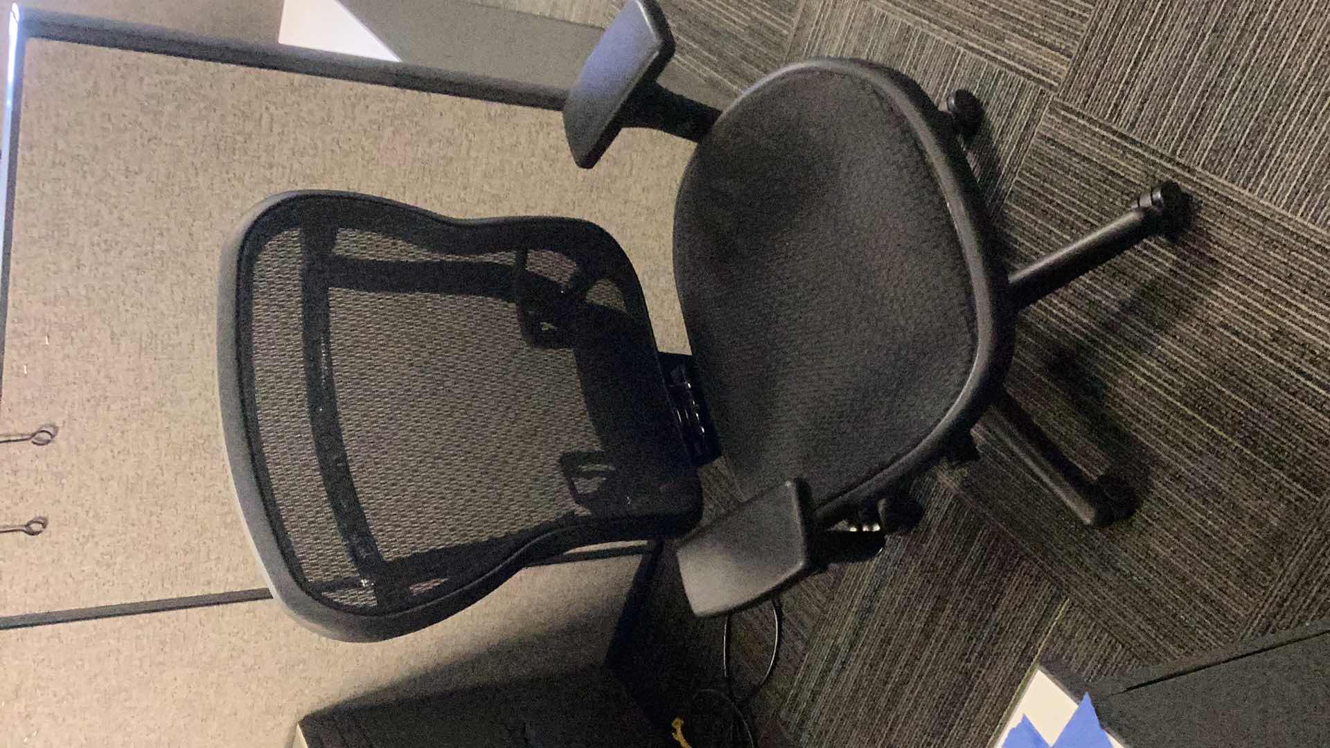 Photo 1 of OFFICE CHAIR