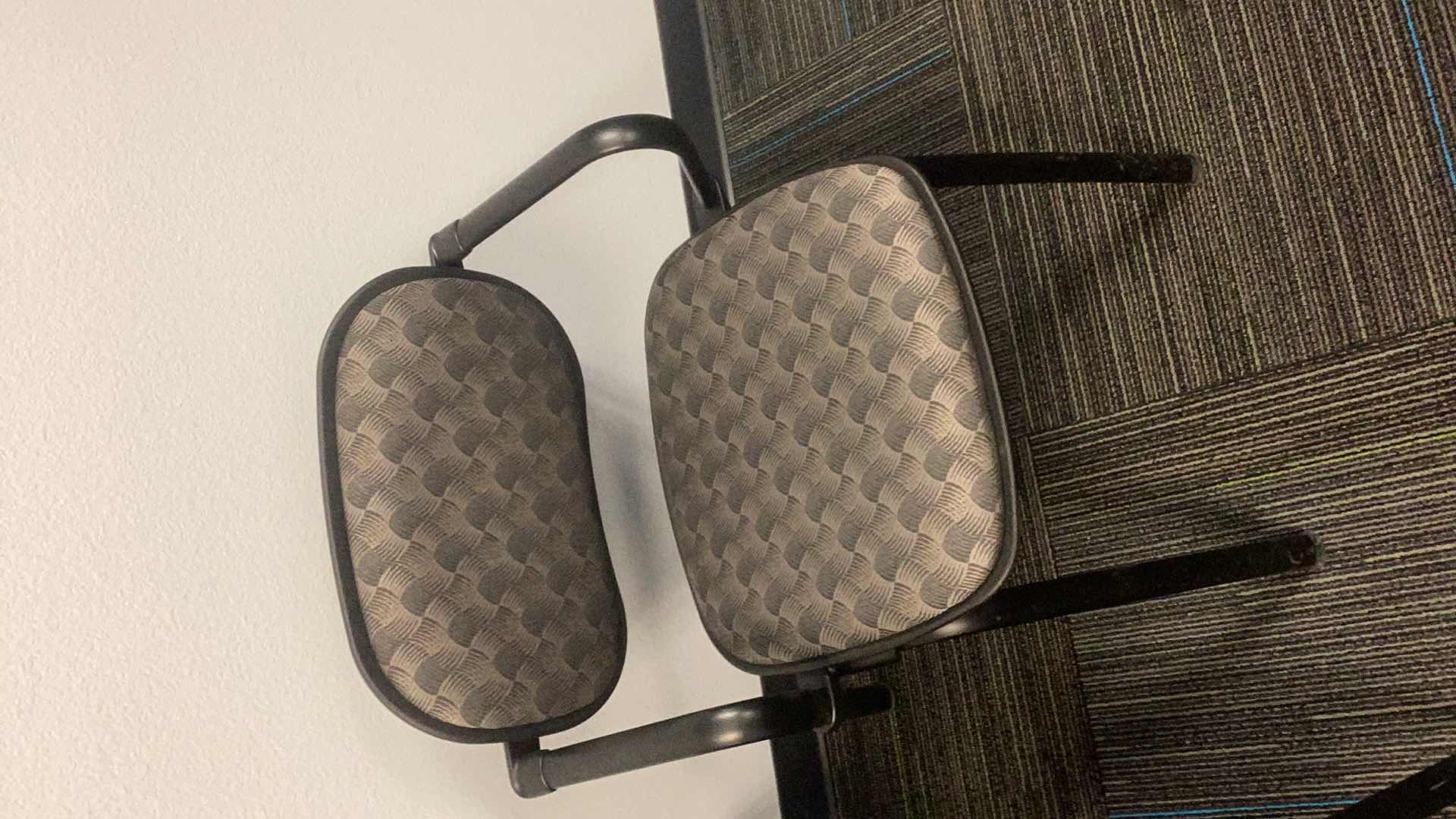 Photo 1 of OFFICE CHAIR