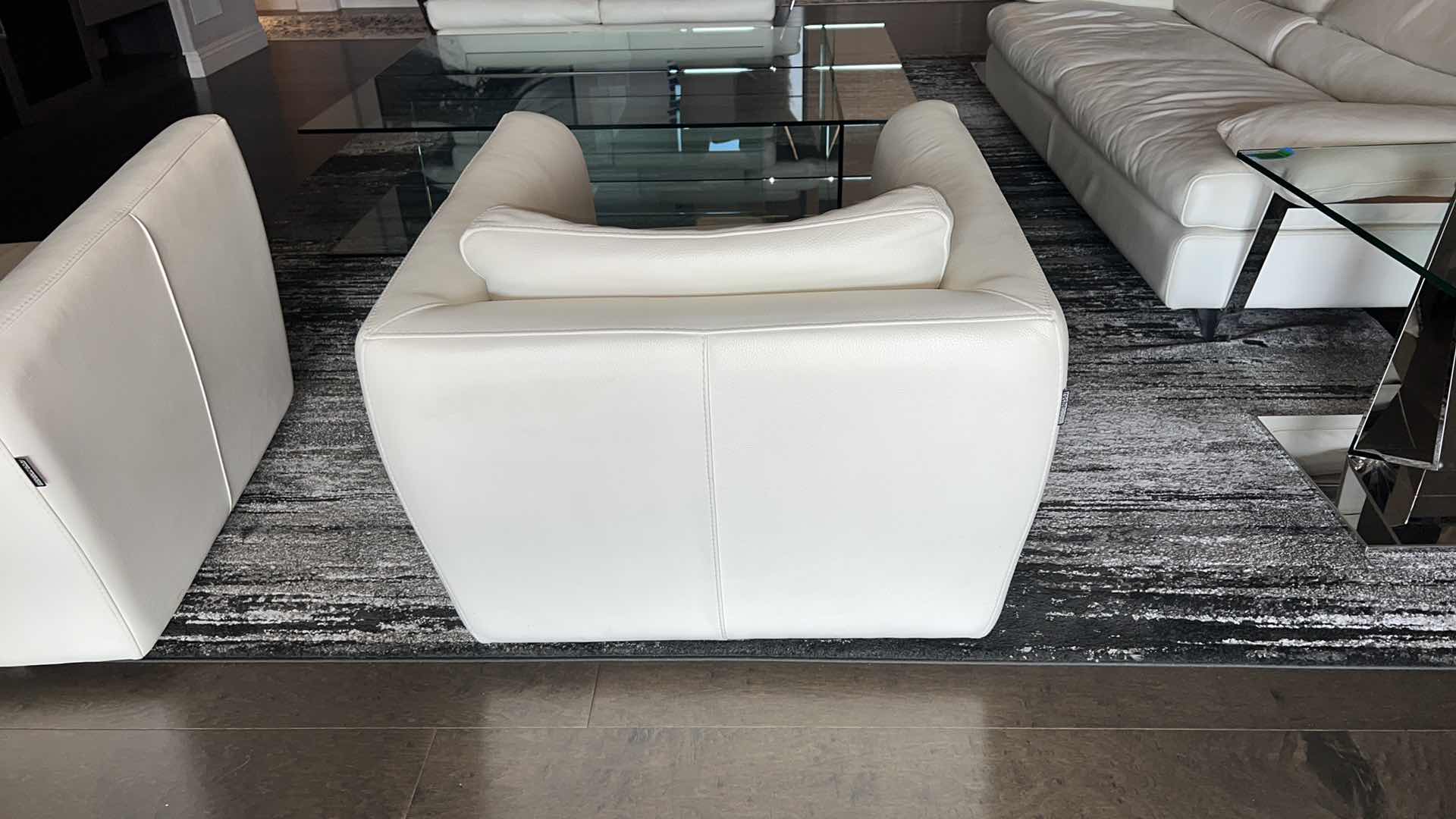 Photo 3 of ROCHE BOBOIS CREAM LEATHER SWIVEL CLUB CHAIR