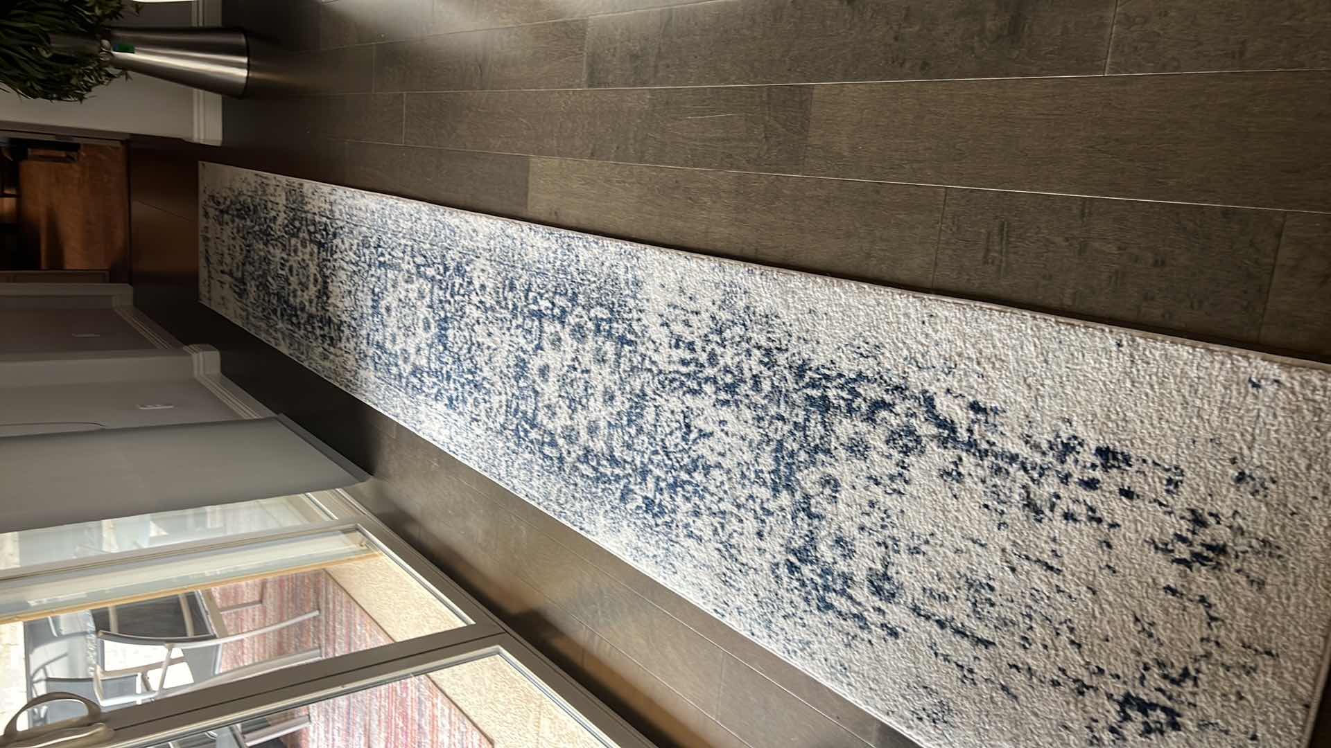 Photo 1 of CREAM W NAVY RUG RUNNER 2’.3” x16’