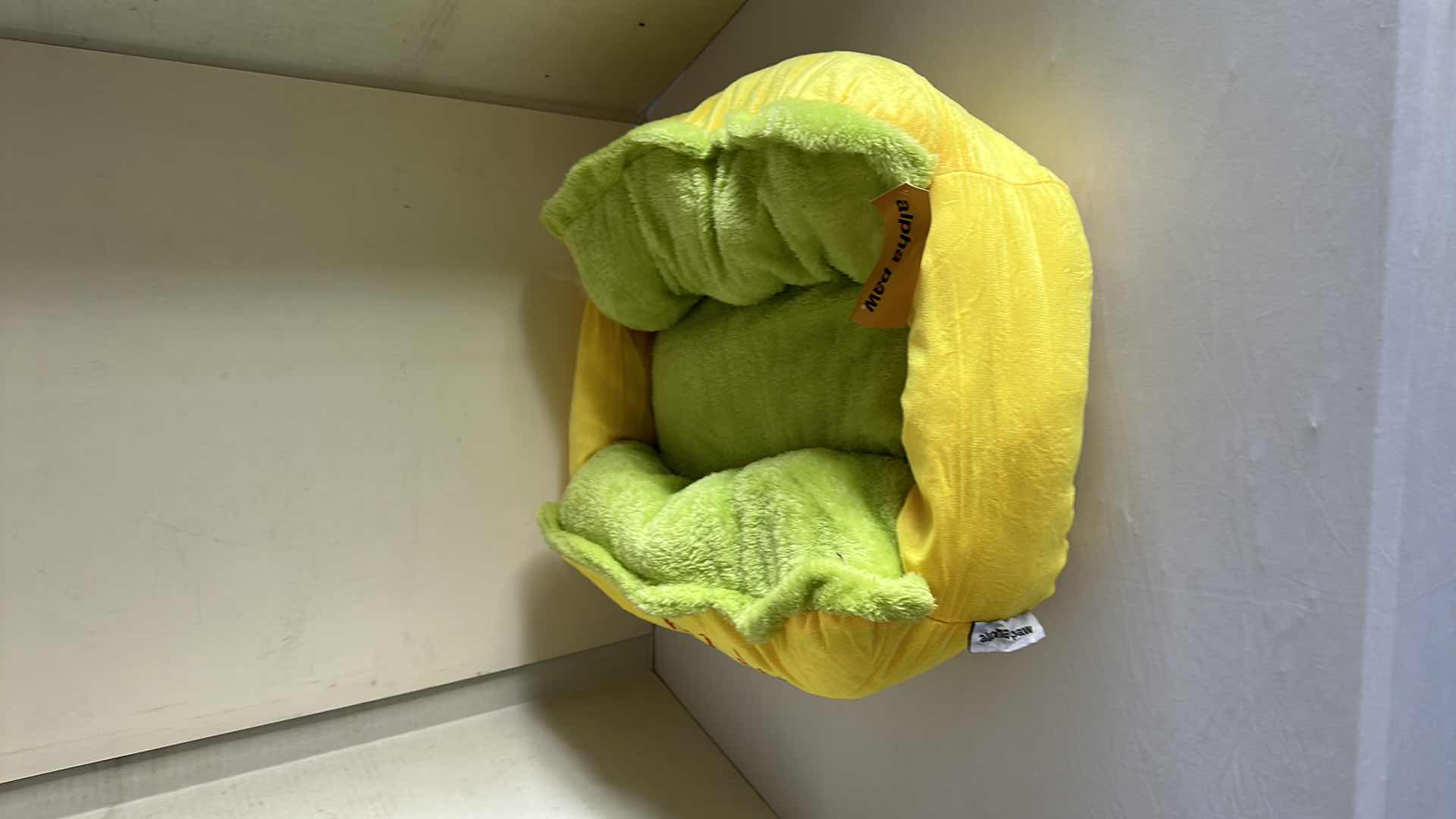 Photo 1 of ALPHA PAW SMALL ANIMAL BED