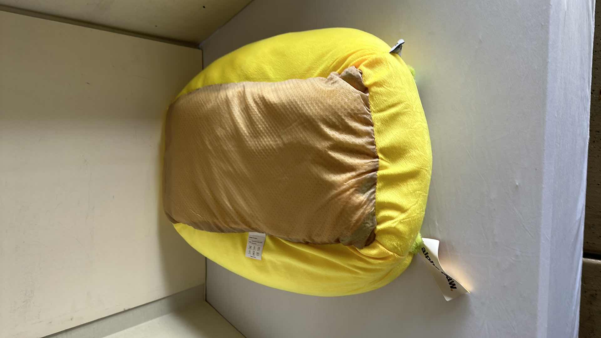 Photo 1 of ALPHA PAW SMALL ANIMAL BED