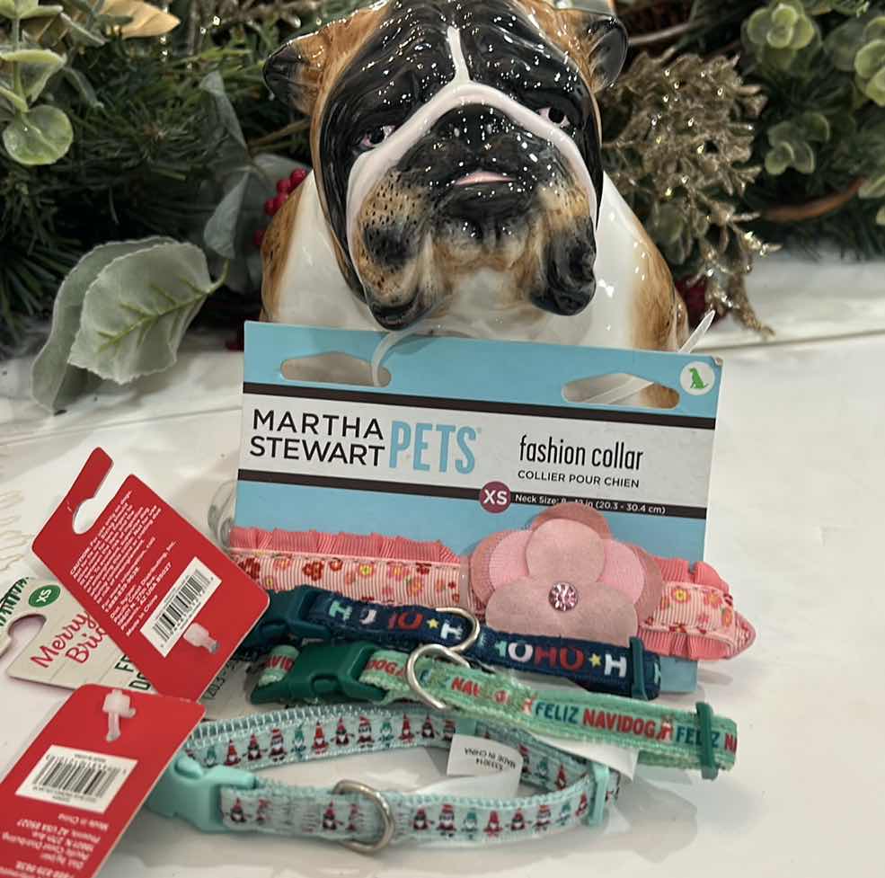 Photo 1 of 4 CHRISTMAS DOG COLLARS SIZE XS