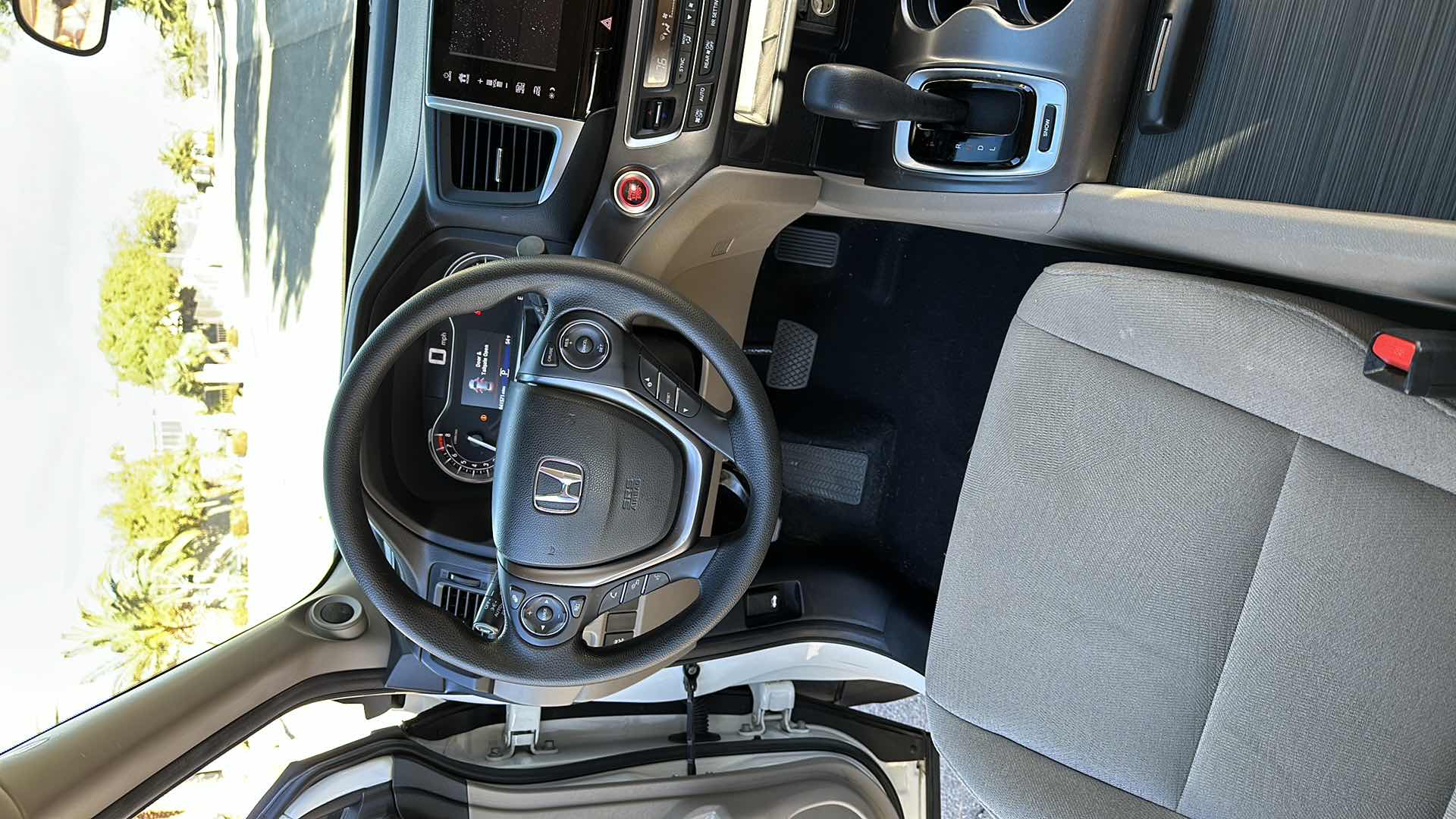 Photo 1 of 2018 WHITE HONDA PILOT W 6 CYL- MILEAGE 41575-(NO ORIGINAL TITLE, BUYER TO TITLE)