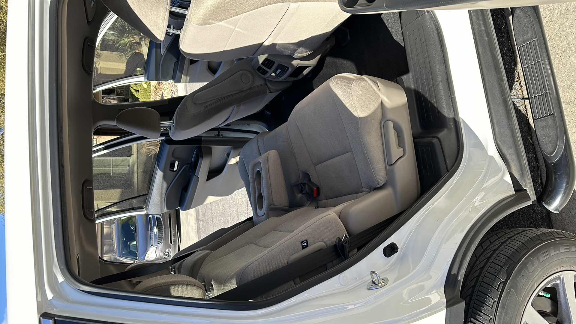 Photo 1 of 2018 WHITE HONDA PILOT W 6 CYL- MILEAGE 41575-(NO ORIGINAL TITLE, BUYER TO TITLE)