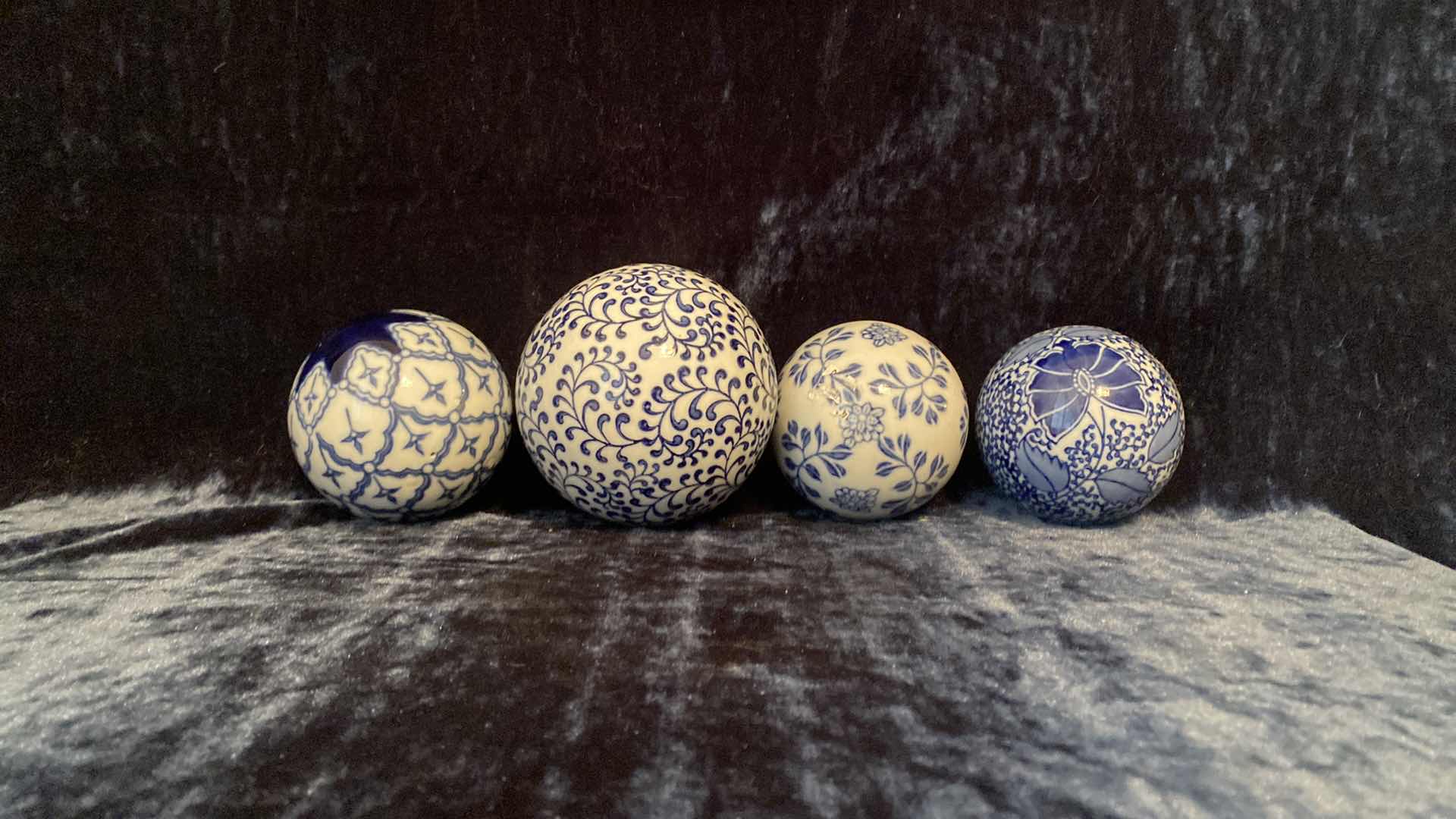 Photo 1 of 4 DECORATIVE vINTAGE, PORCELAIN, CARPET, BALLS, BLUE AND WHITE