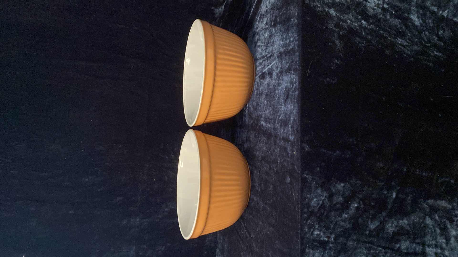 Photo 2 of 2 ORANGE RIBBED MIXING BOWLS