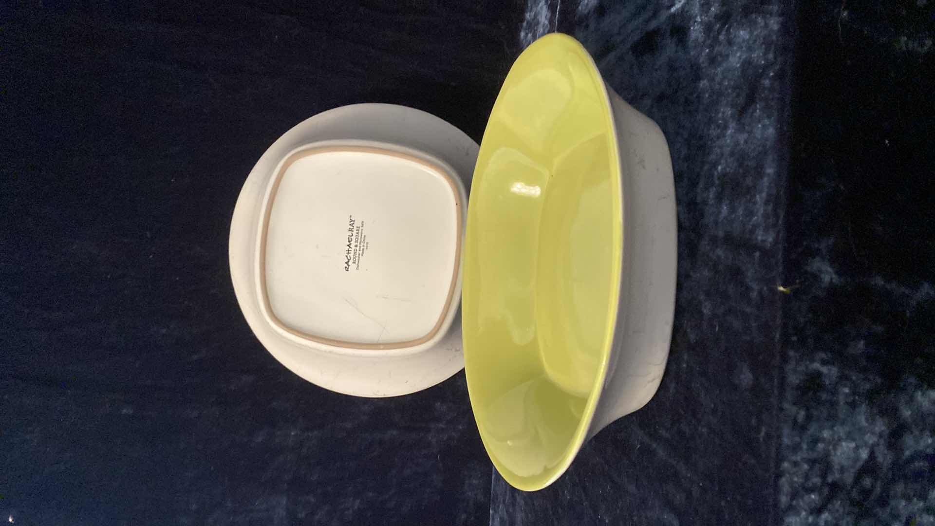Photo 1 of 2 GREEN RACHAEL RAY ROUND AND SQUAR BOWLS