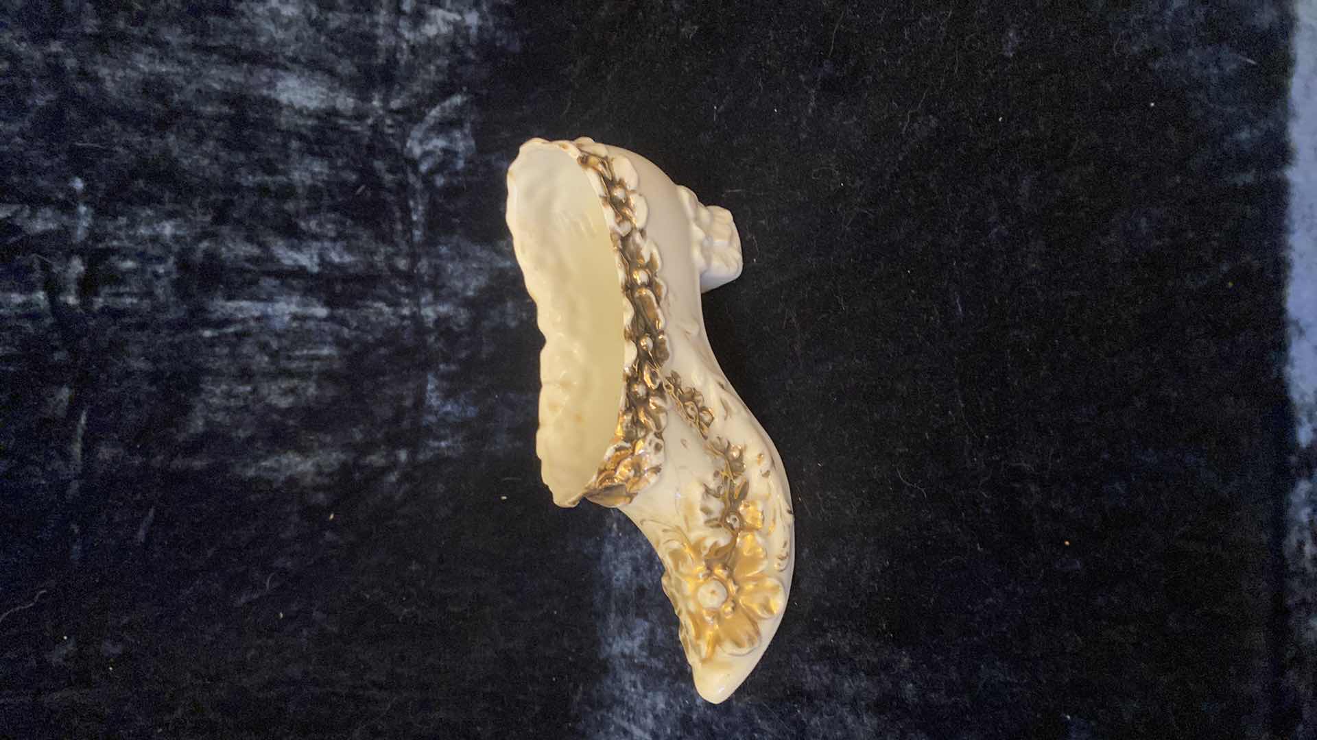 Photo 1 of PORCELAIN SLIPPER