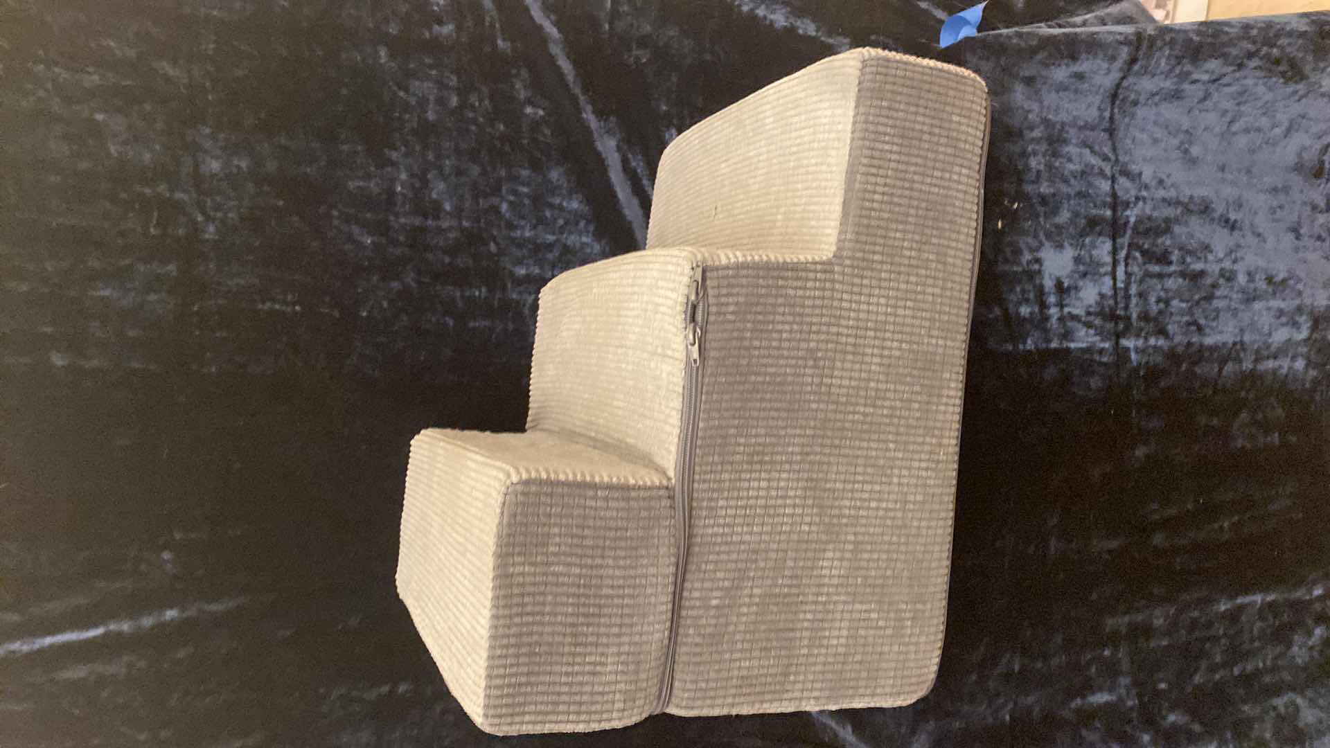 Photo 1 of LEISURE PET PET STAIRS