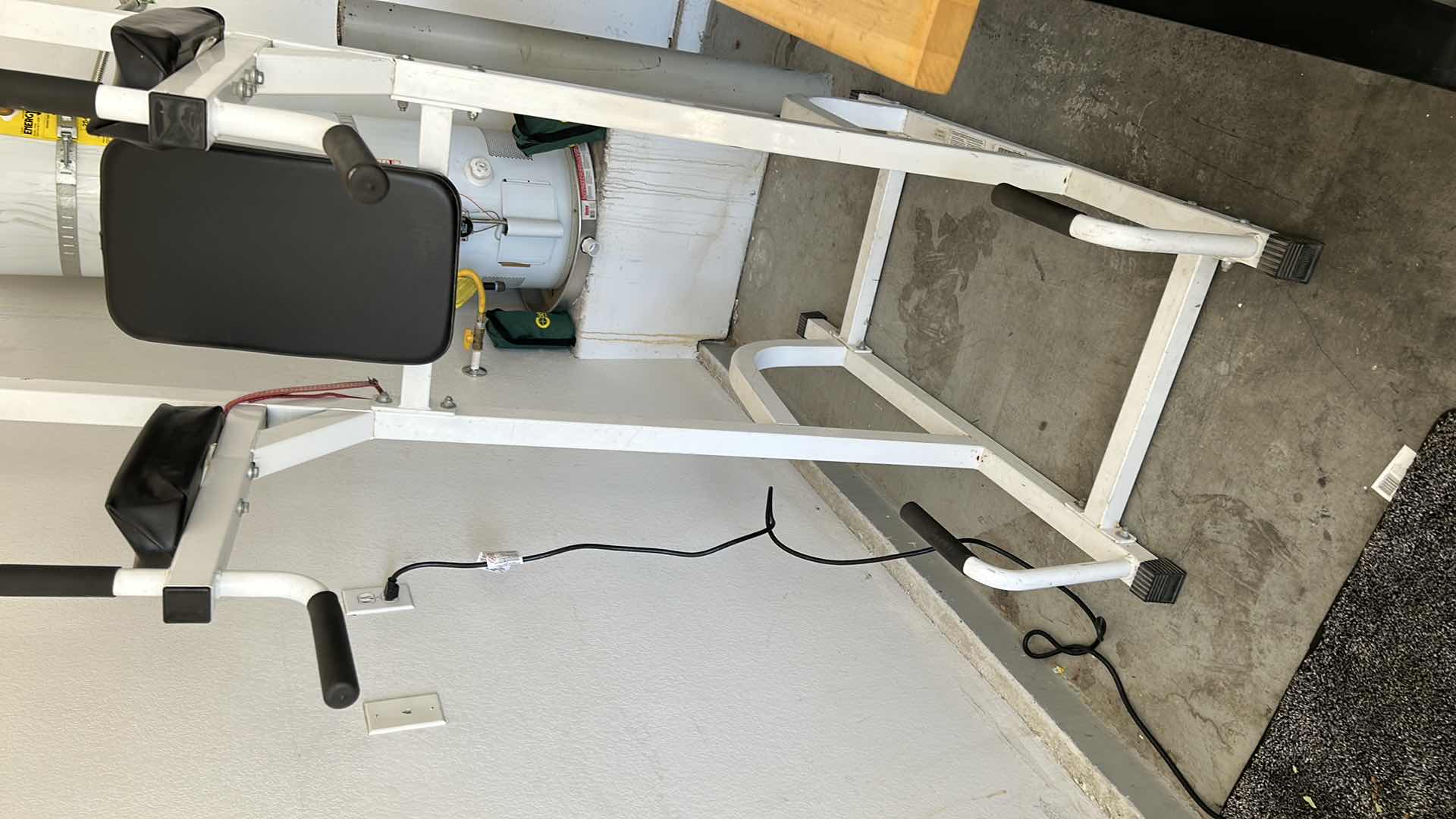 Photo 1 of WOROUT BENCH