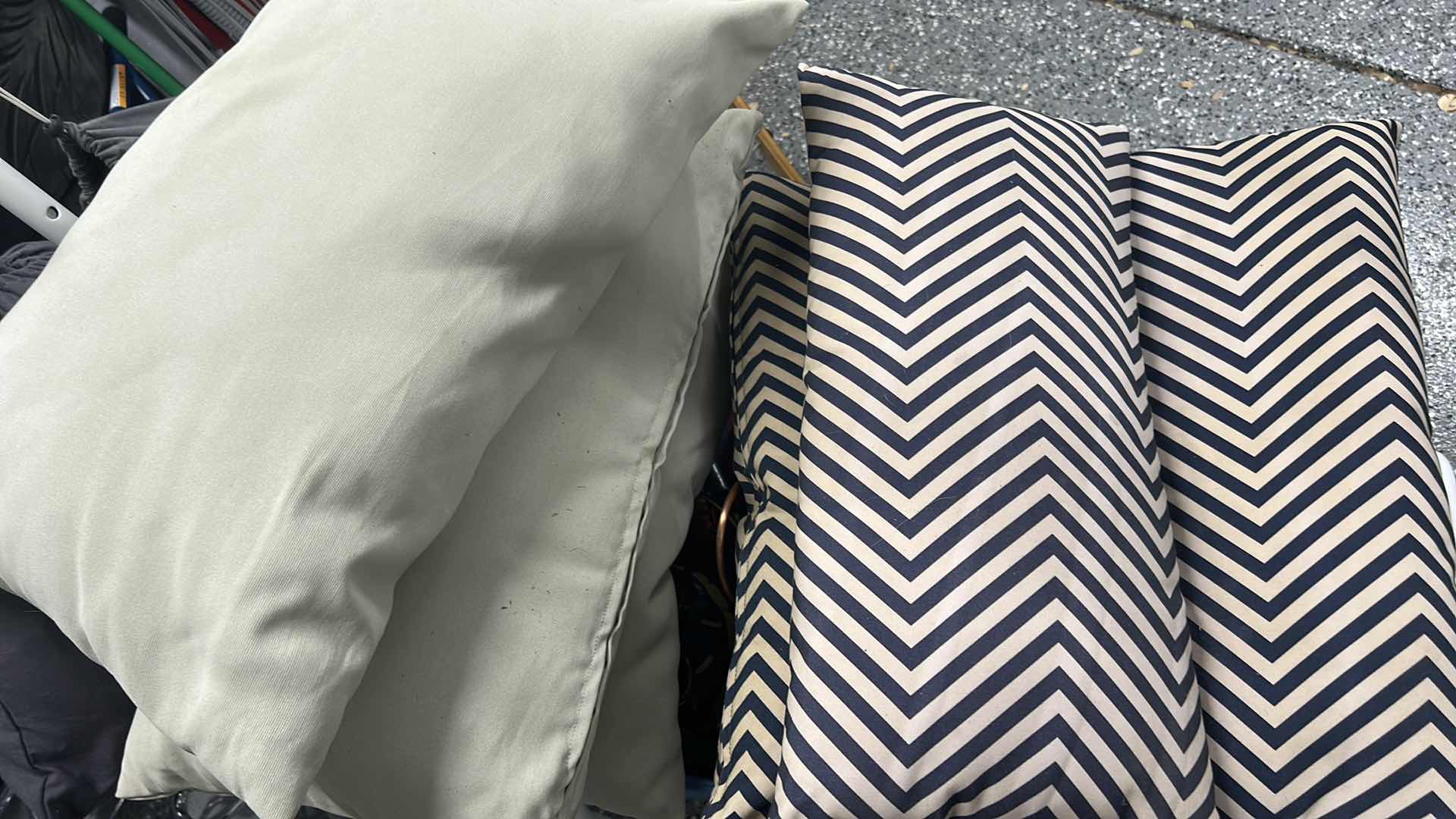 Photo 1 of OUTDOOR THROW PILLOWS