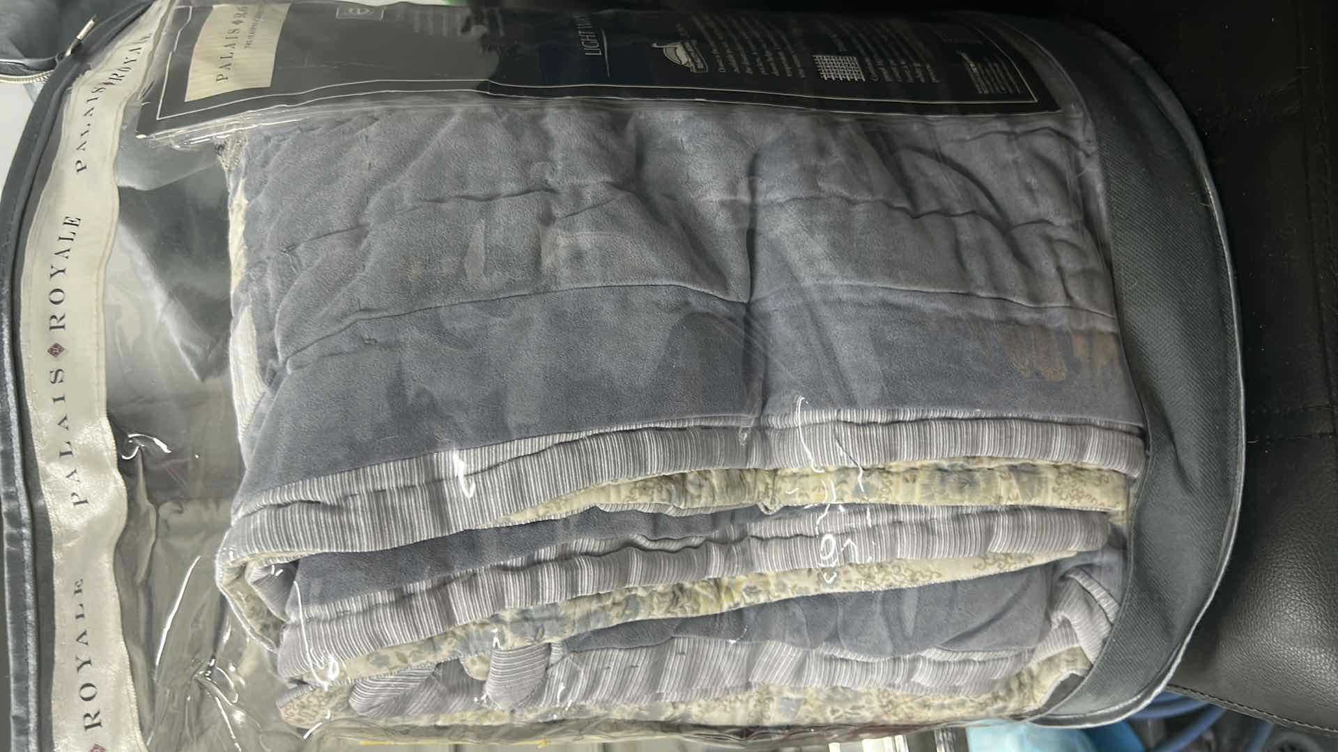 Photo 1 of FULL/QUEEN QUILT COMFORTER