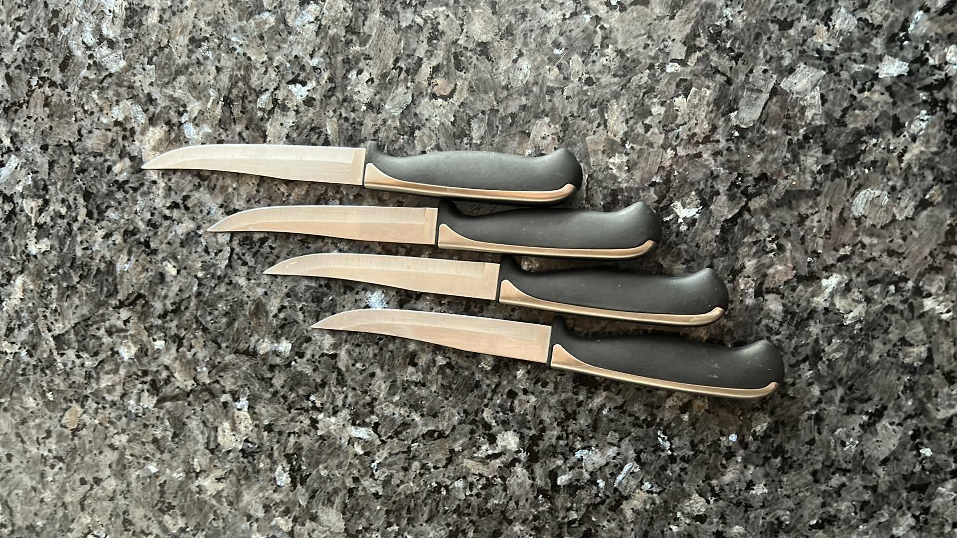 Photo 1 of 4PC KNIFE SET