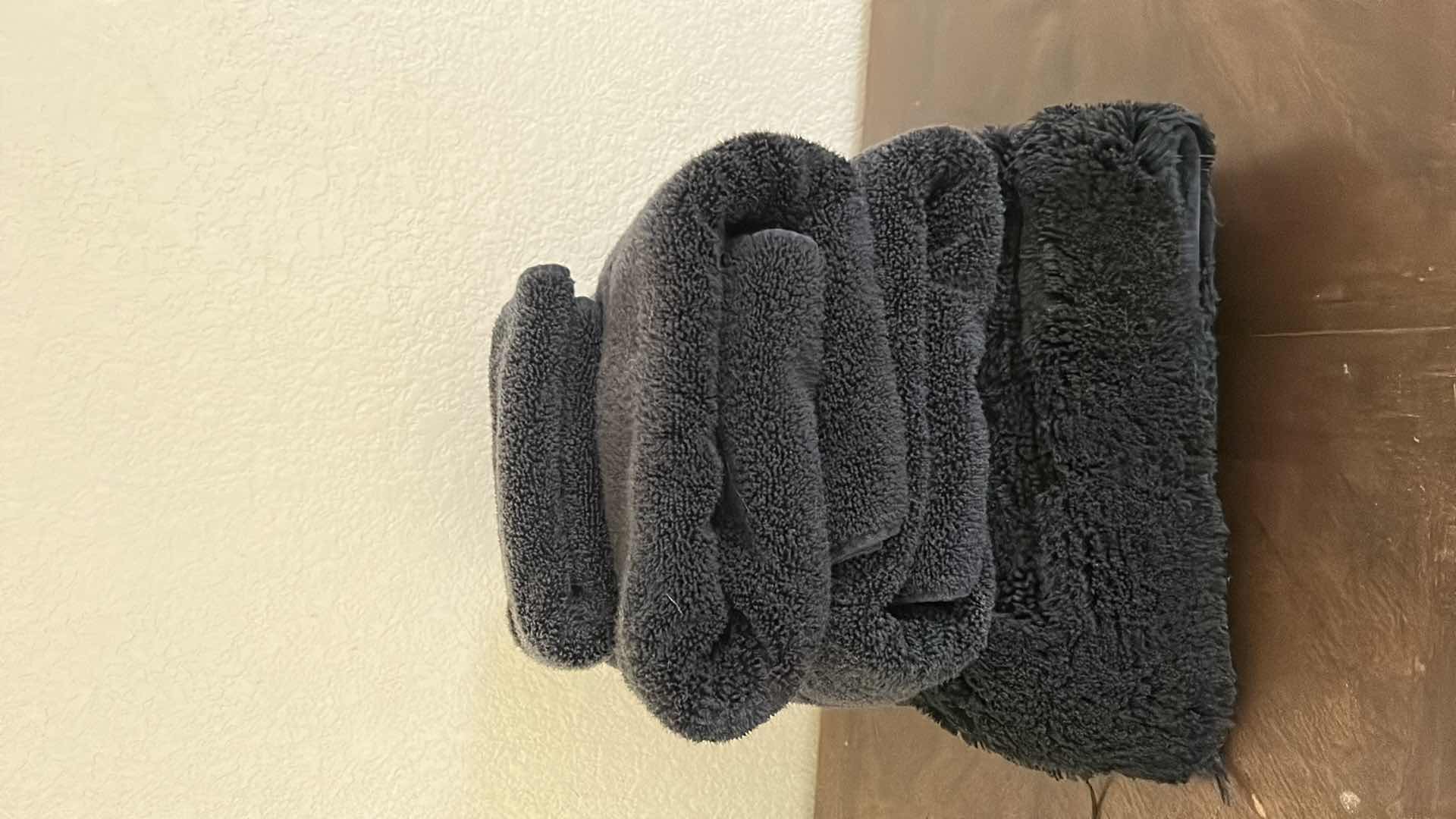 Photo 1 of BLACK BATHROOM SET