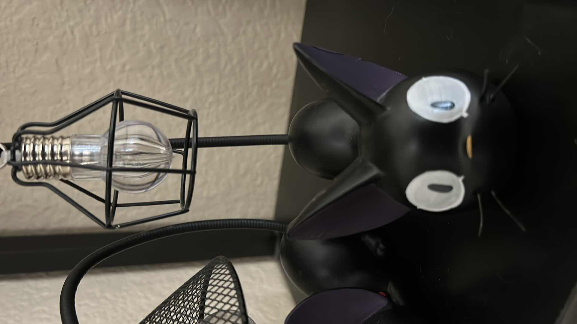 Photo 1 of SMALL CAT LAMP SET