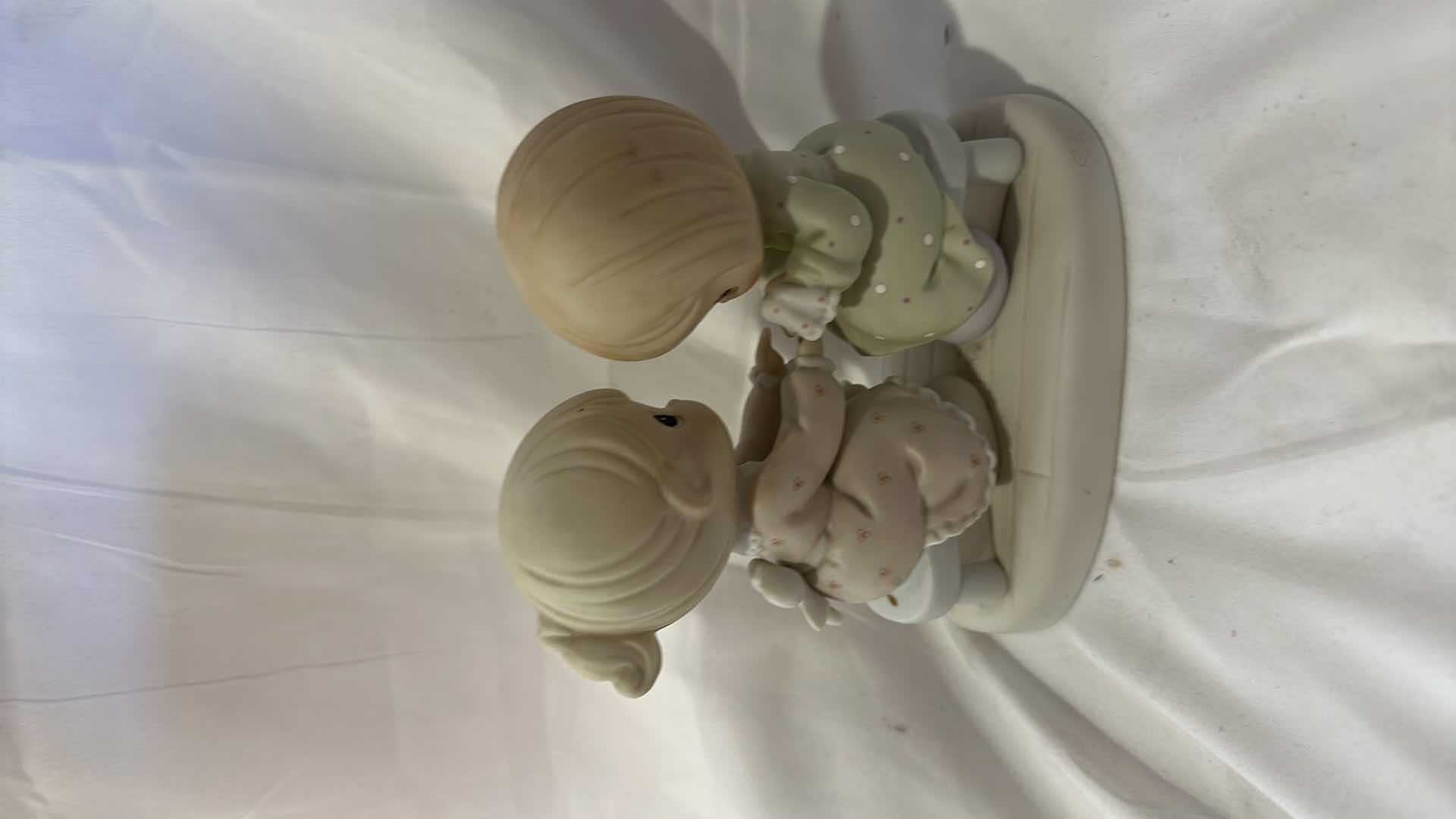 Photo 1 of 1996 PRECIOUS MOMENTS COLLECTIBLE