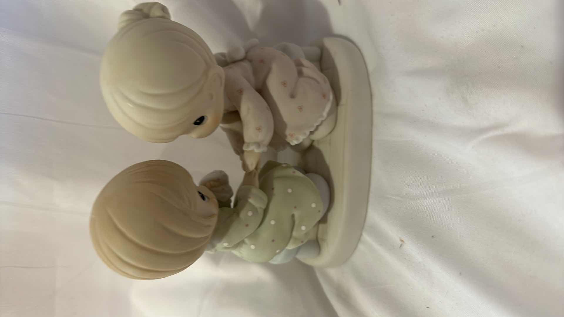 Photo 1 of 1996 PRECIOUS MOMENTS COLLECTIBLE