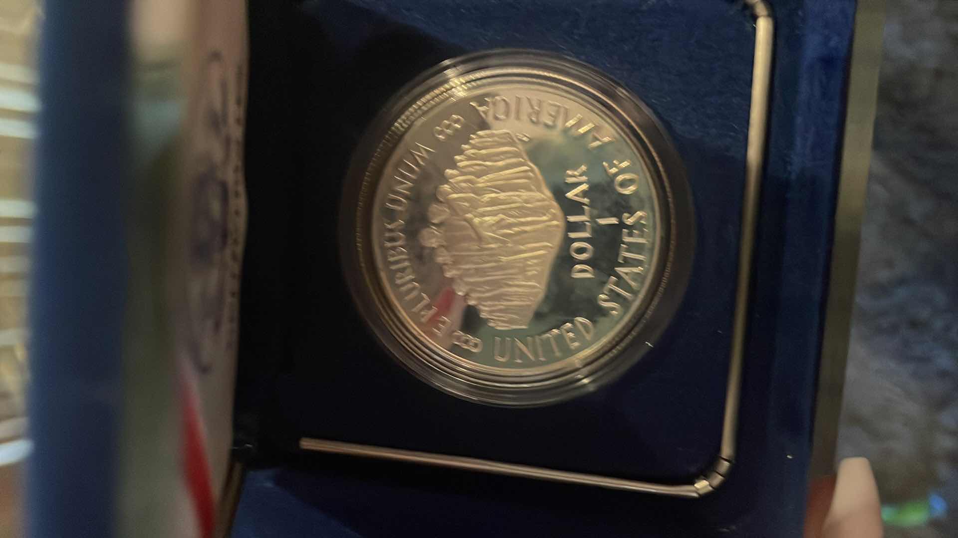 Photo 1 of 1987 CERTIFIED UNITED STATES CONSTITUTION SILVER DOLLAR