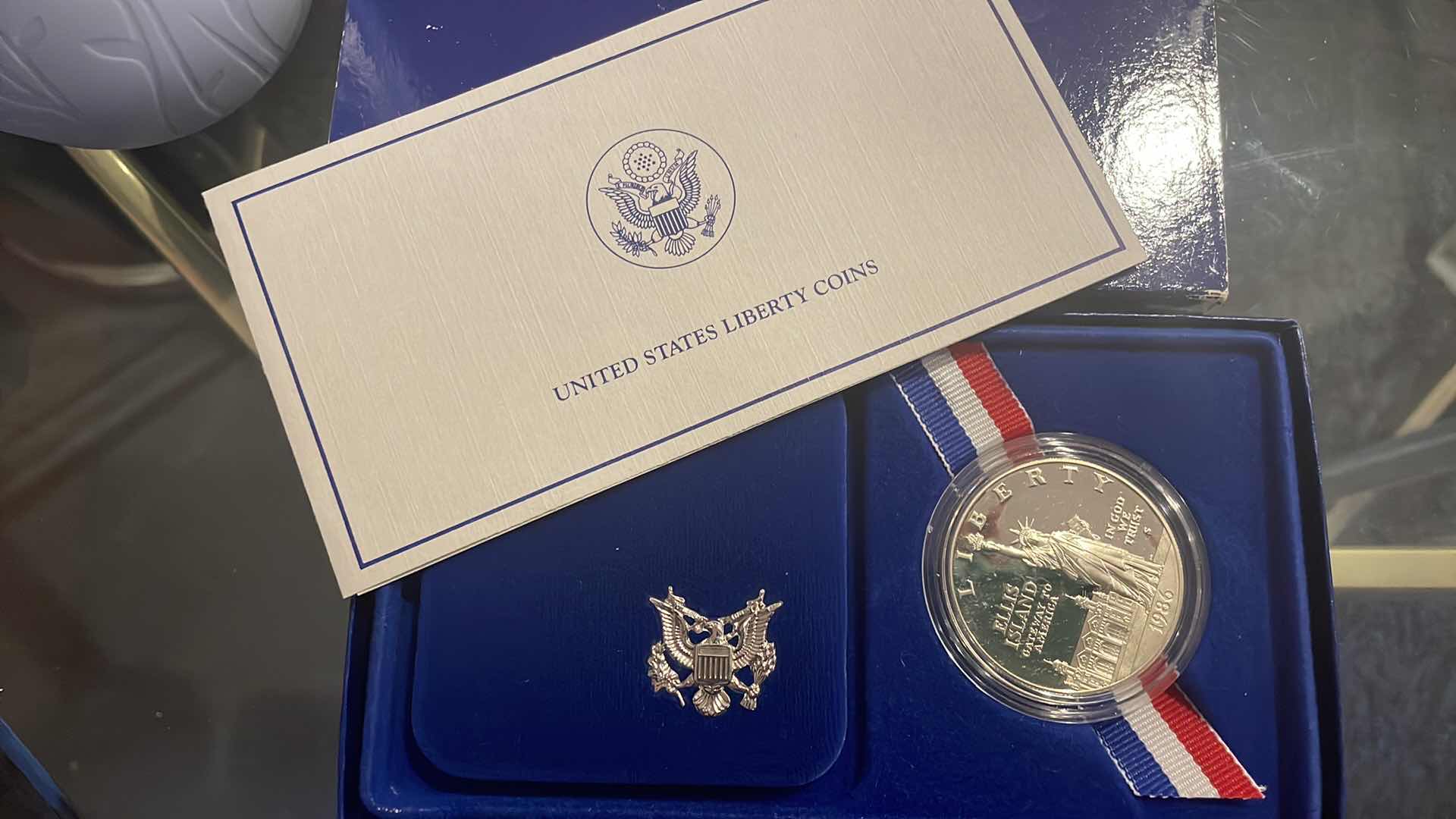 Photo 1 of 1986 STATUE OF LIBERTY SILVER DOLLAR