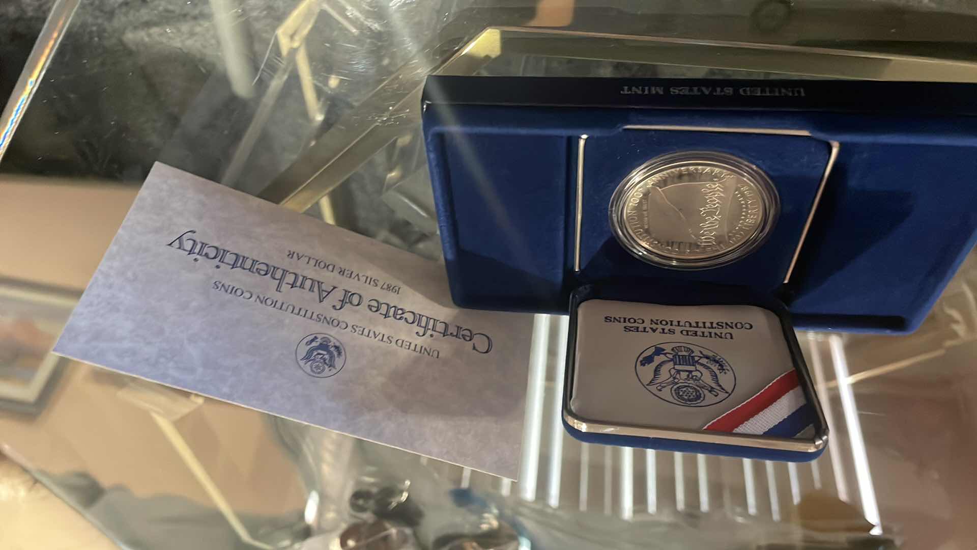 Photo 1 of 1987 CERTIFIED UNITED STATES CONSTITUTION SILVER DOLLAR