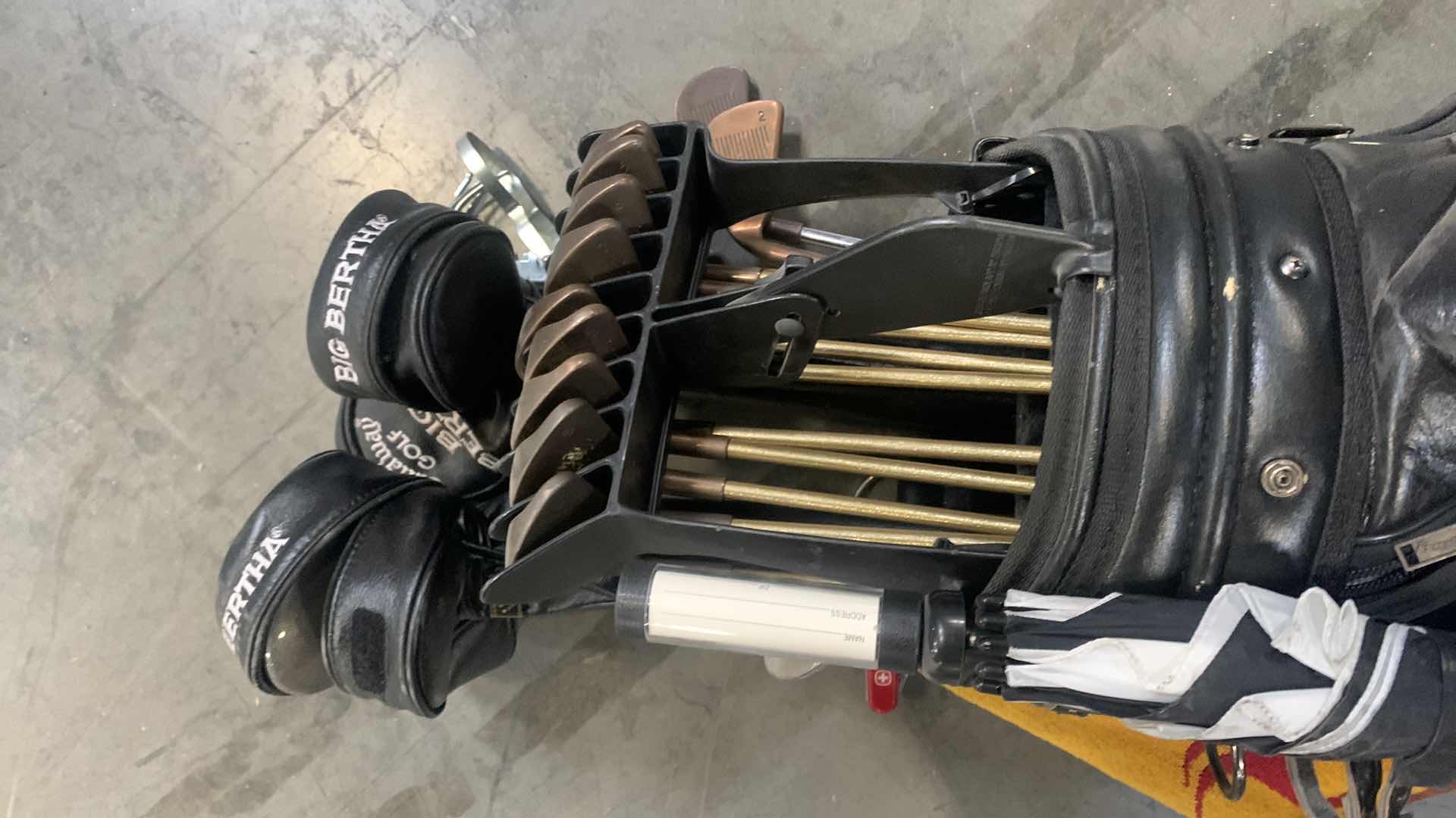 Photo 1 of CALLAWAY GOLF BIG BERTHA GOLF BAG W CLUBS AND UMBRELLA,  TOWEL AND MORE