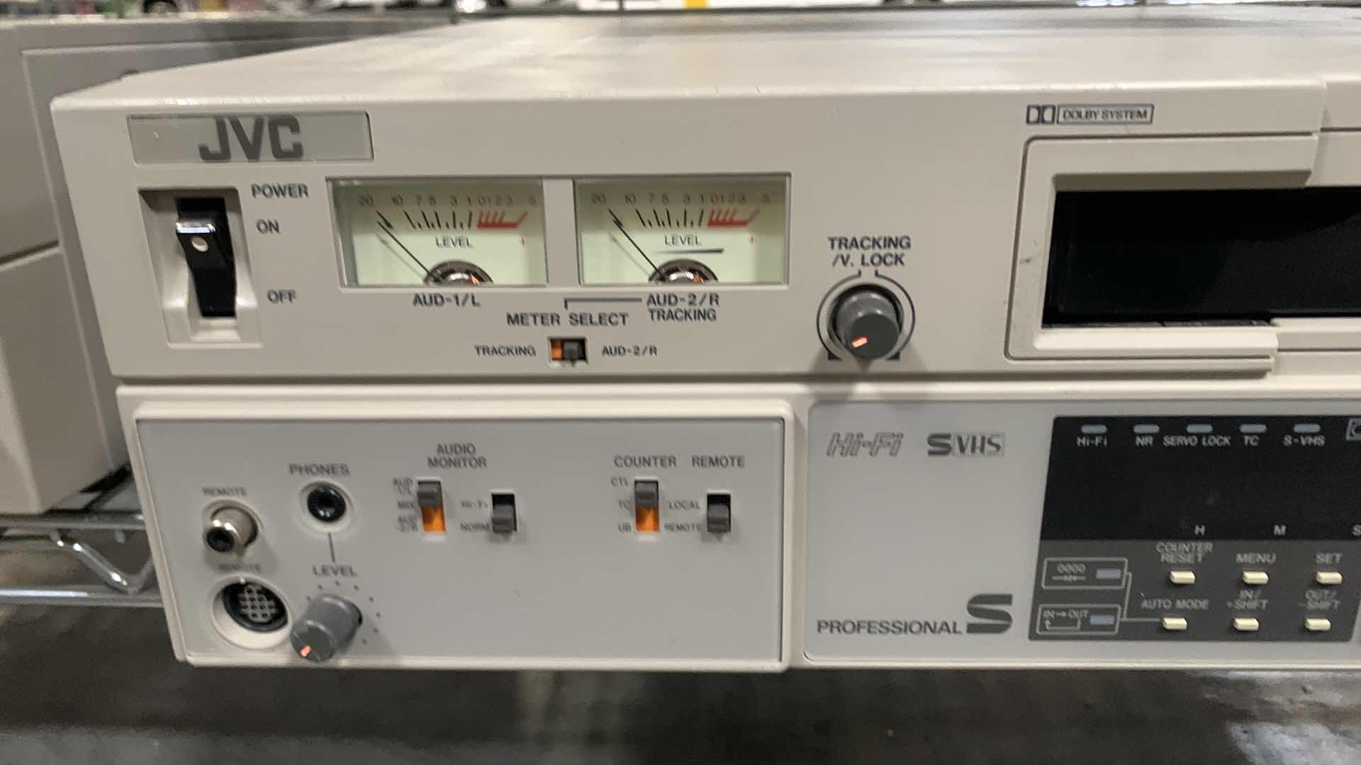 Photo 1 of JVC PROFESSIONAL S HI-FI VHS