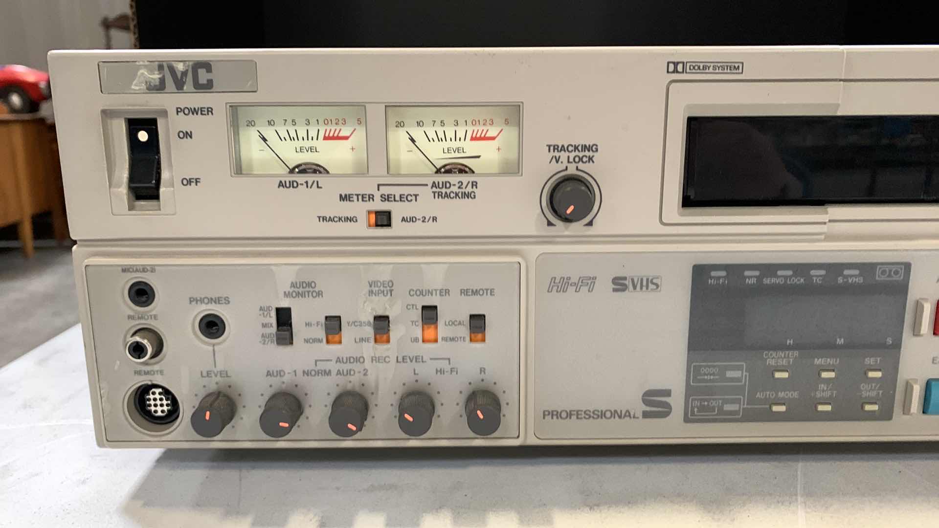 Photo 1 of JVC PROFESSIONAL S HI-FI VHS
