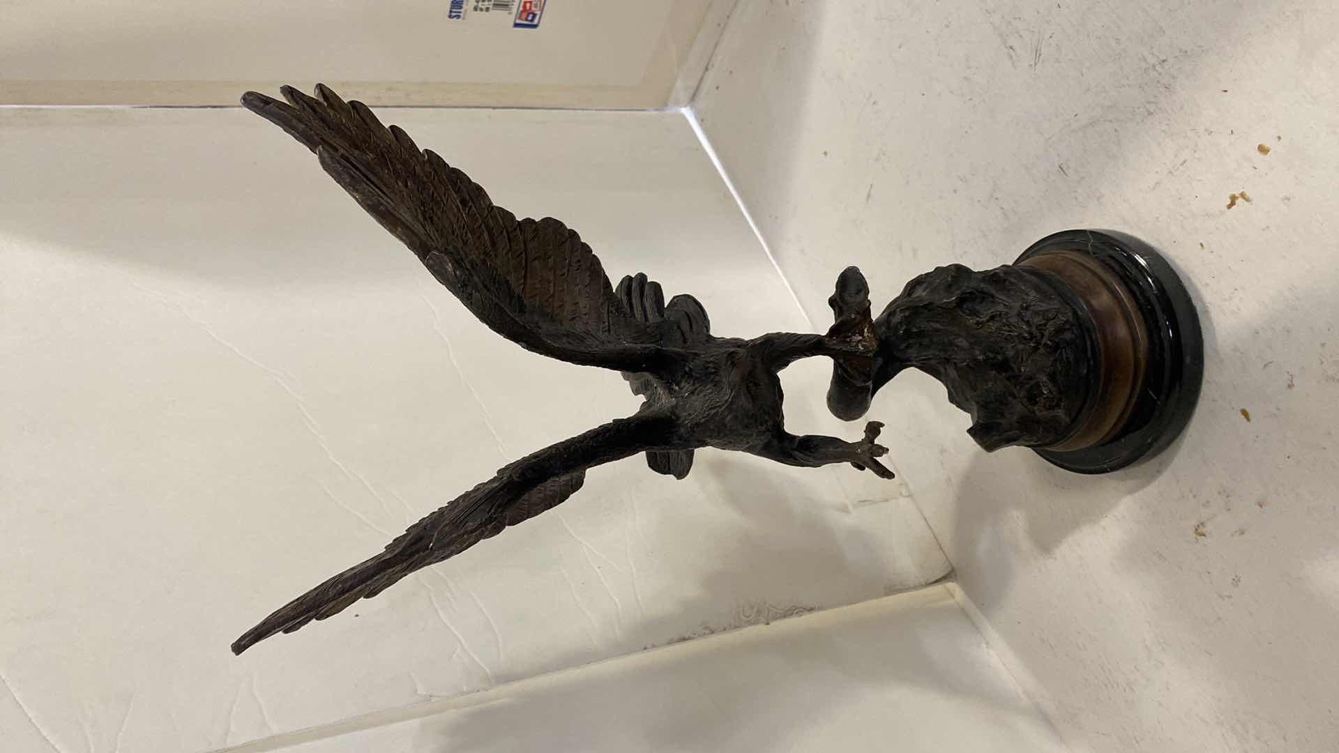 Photo 1 of VINTAGE JULES MOIGNIEZ BRONZE EAGLE SCULPTURE H16.5”