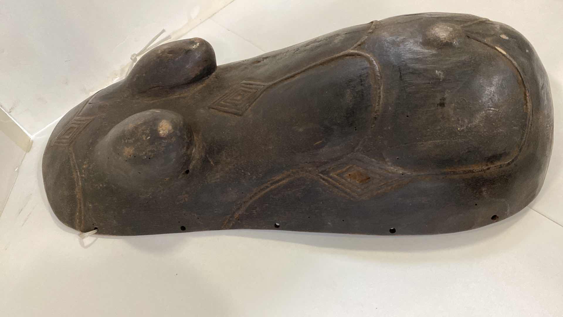 Photo 1 of AFRICAN WOOD CARVING WALL DECOR 22”