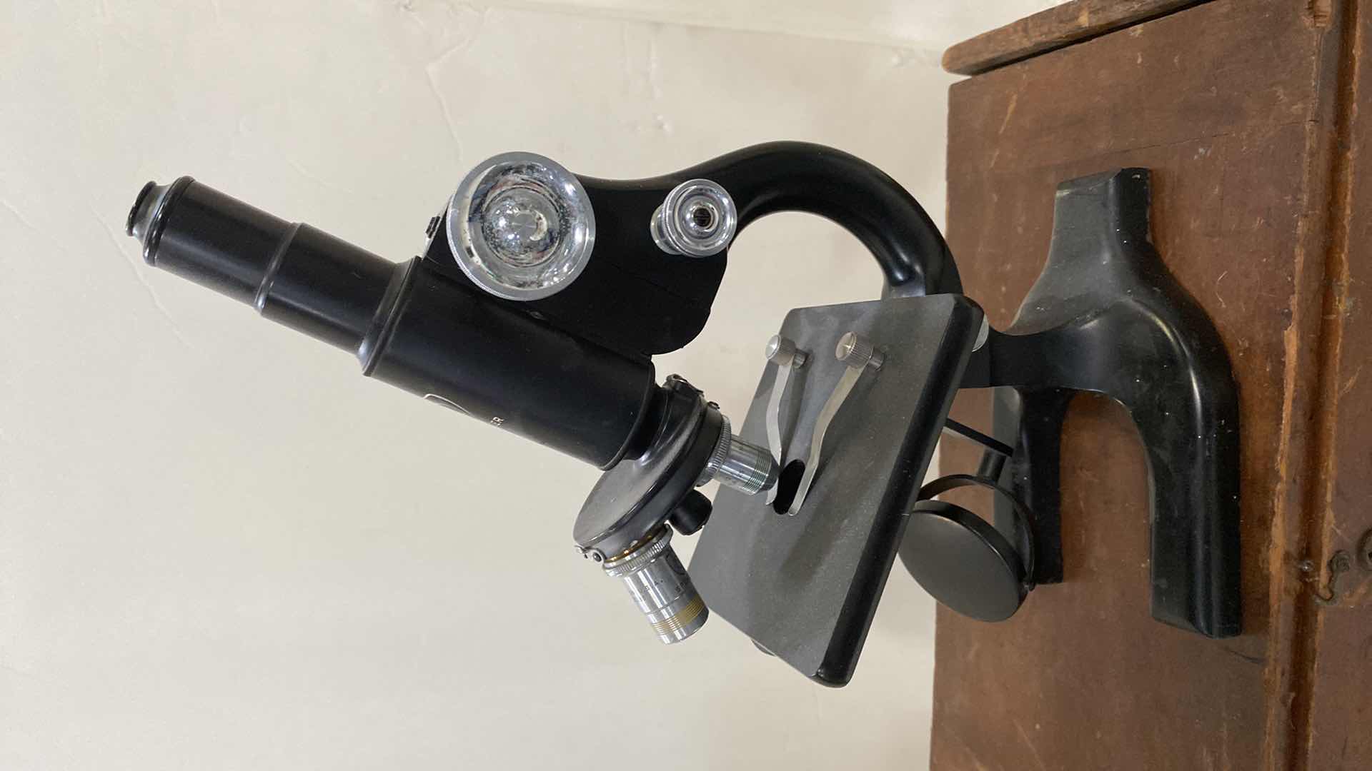 Photo 1 of VINTAGE SPENCER MICROSCOPE IN CASE