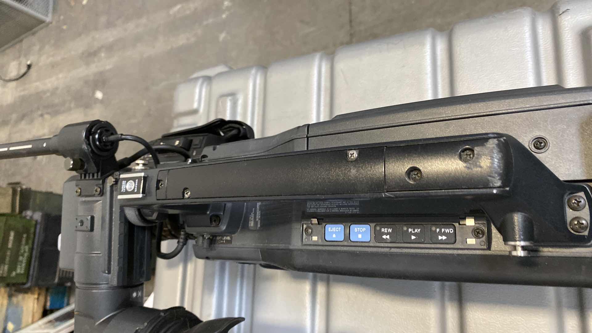 Photo 1 of SONY PRO/BETACAM SP CAMCORDER