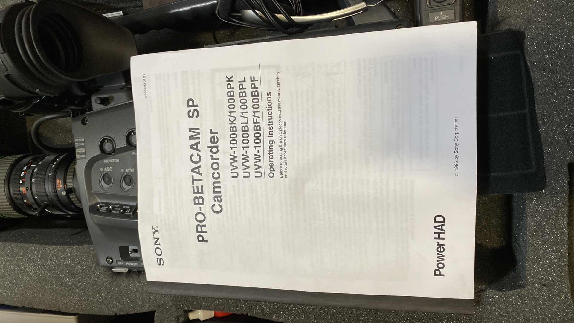 Photo 1 of SONY PRO/BETACAM SP CAMCORDER