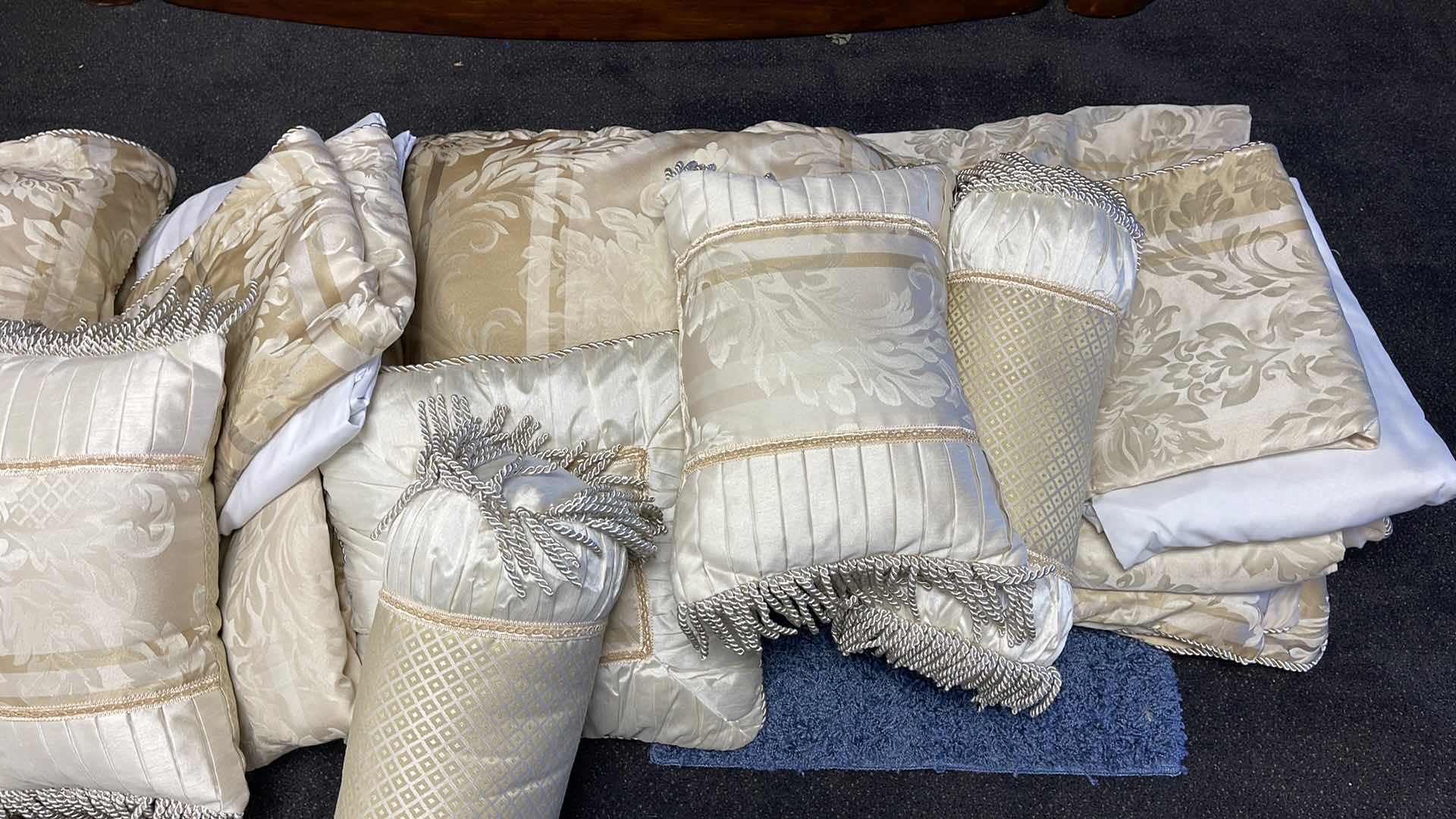 Photo 1 of 2 SET OF TWIN BED COMFORTERS