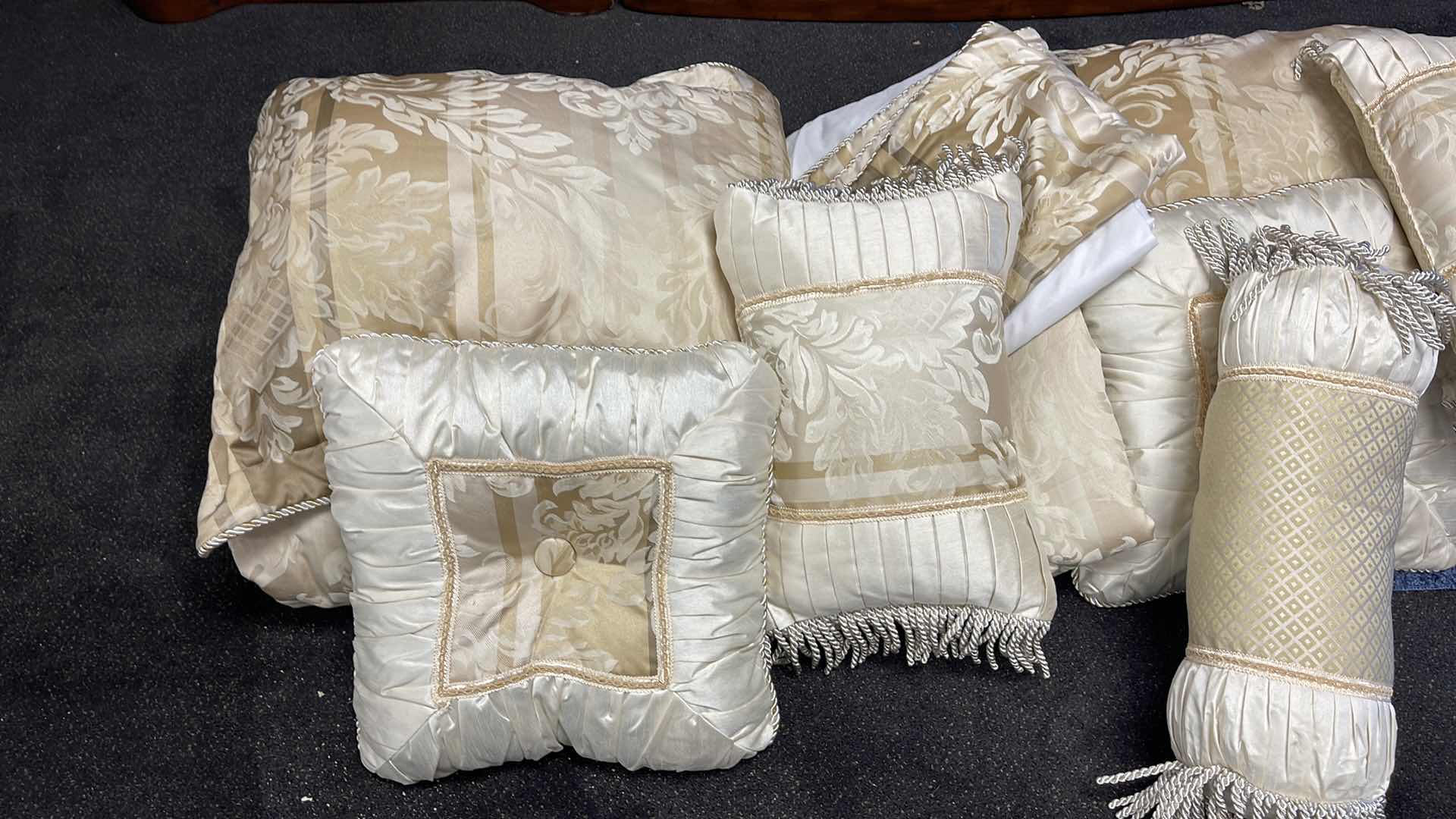 Photo 1 of 2 SET OF TWIN BED COMFORTERS