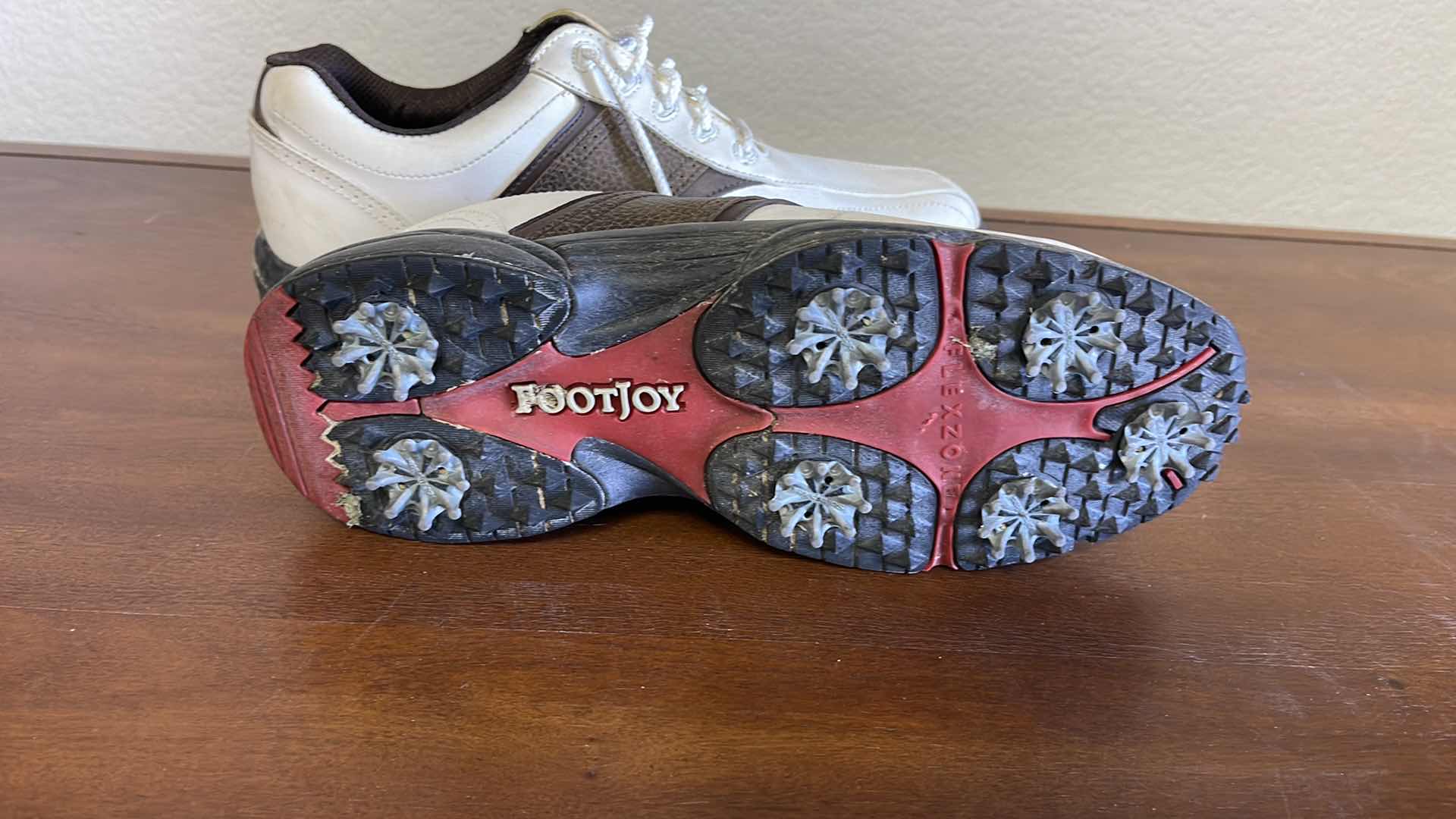 Photo 1 of FOOTJOY GREEN JOYS MENS GOLF SHOES SIZE 8.5