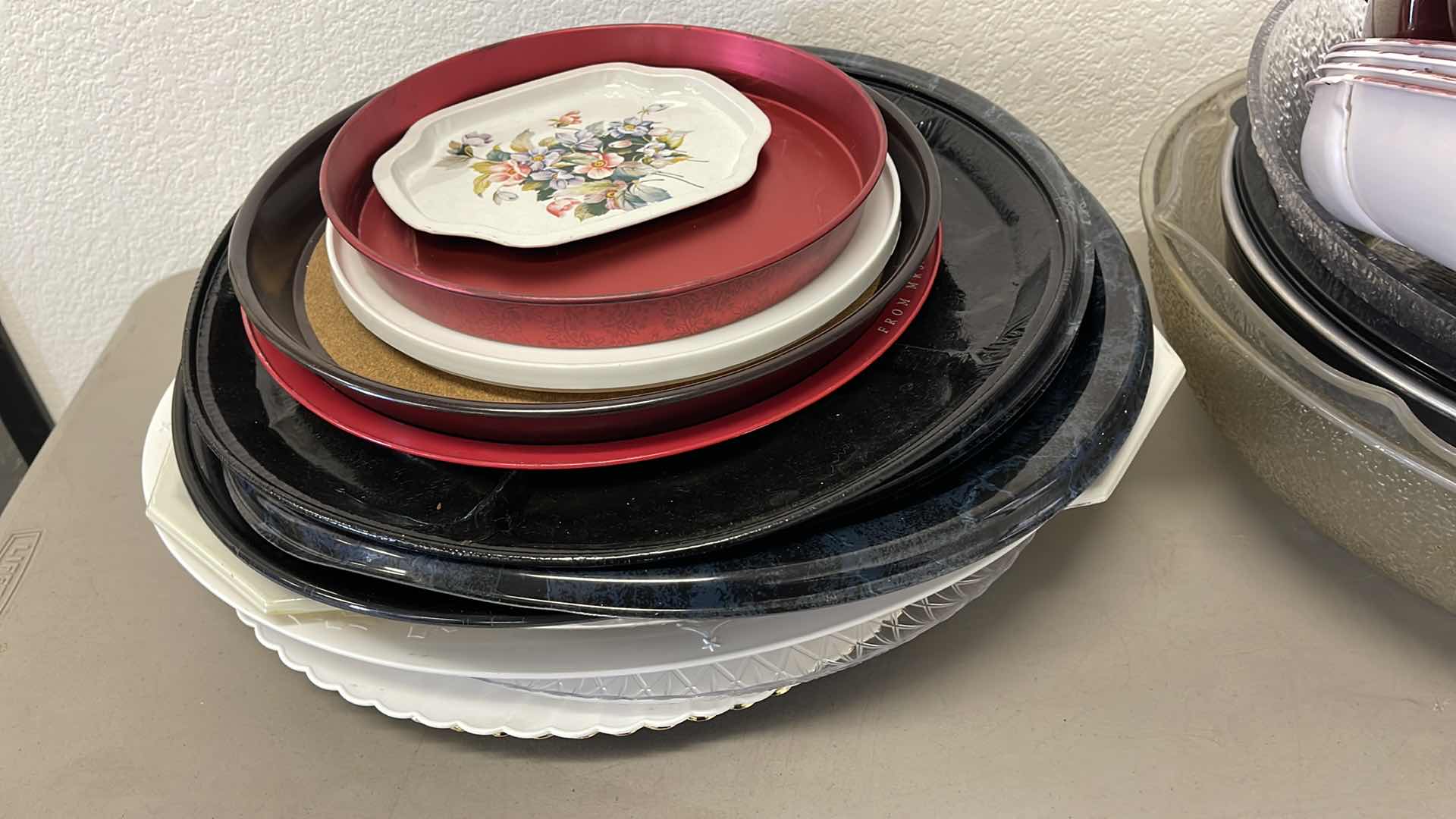 Photo 1 of PLASTIC BOWLS & TRAYS