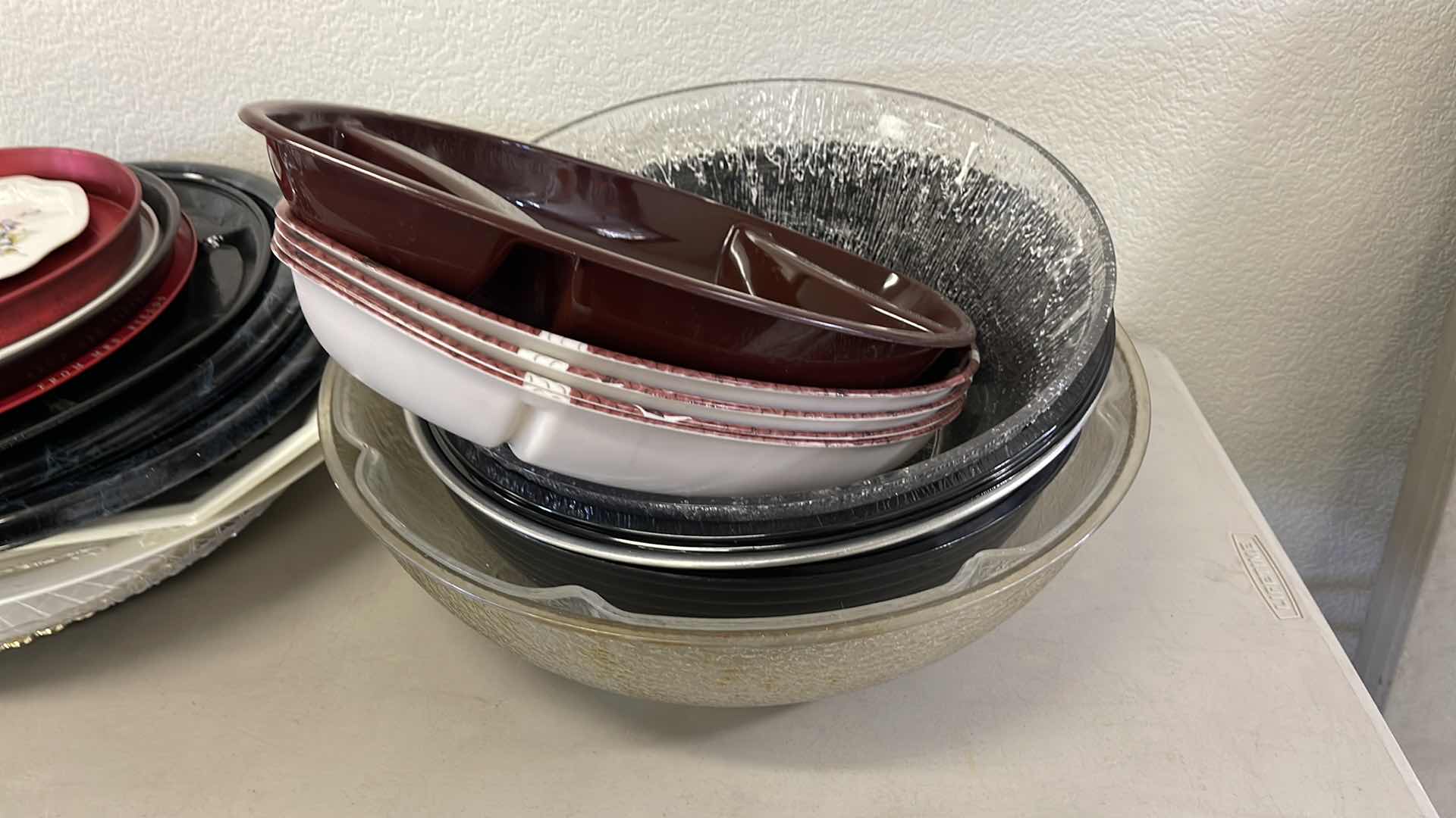 Photo 1 of PLASTIC BOWLS & TRAYS