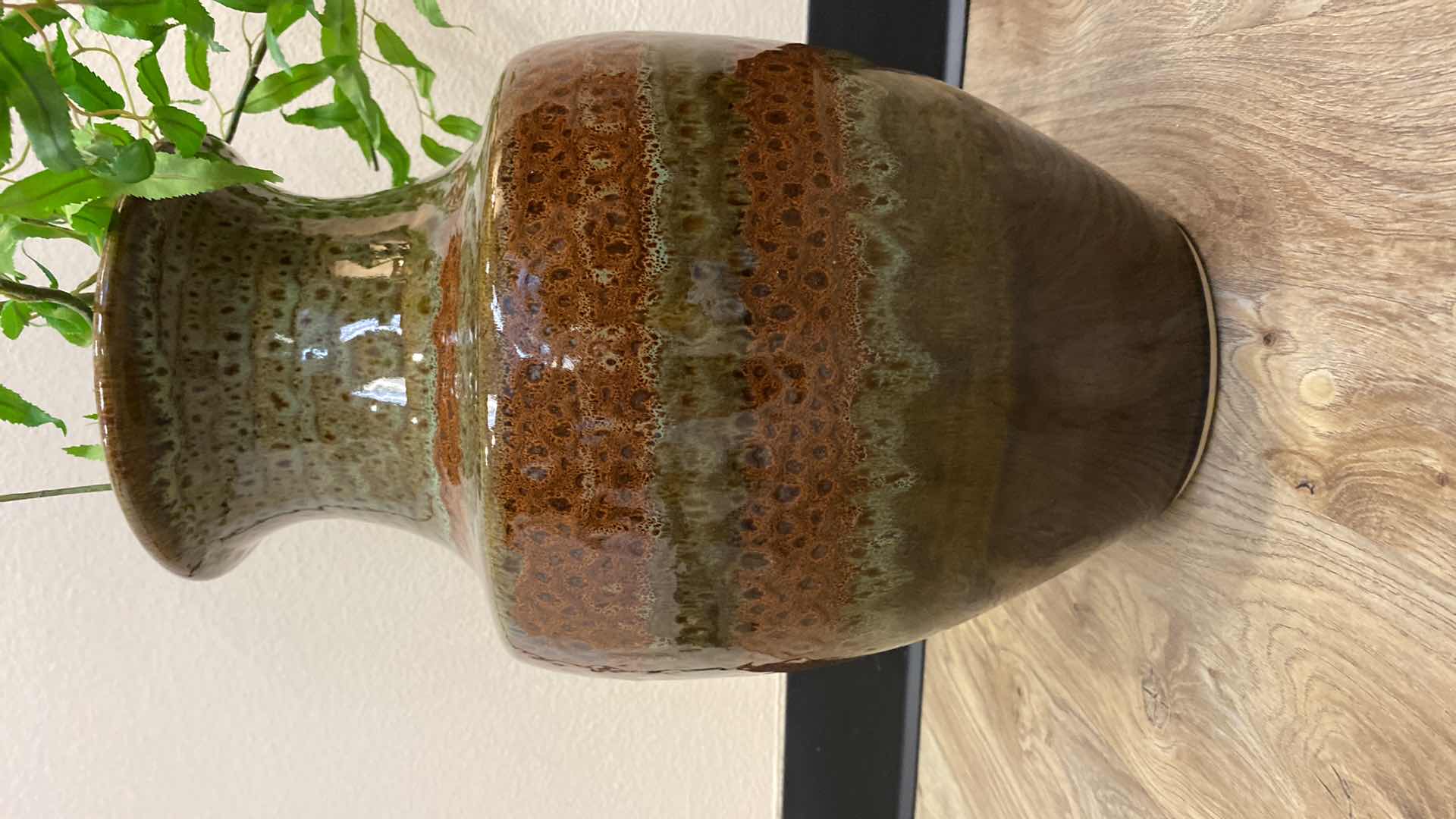 Photo 1 of COUNTRY ORIGINALS VASE MADE IN COLUMBIA H16”