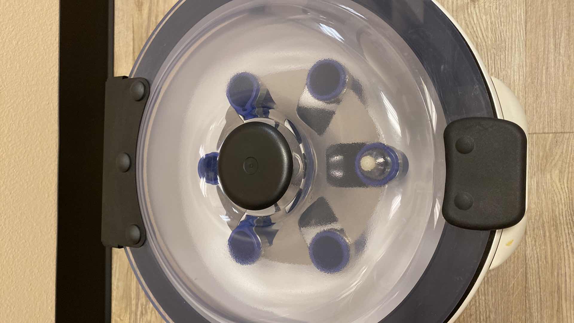 Photo 1 of ELMI LABORATORY CENTRIFUGE CM-6MT WITH MANUAL