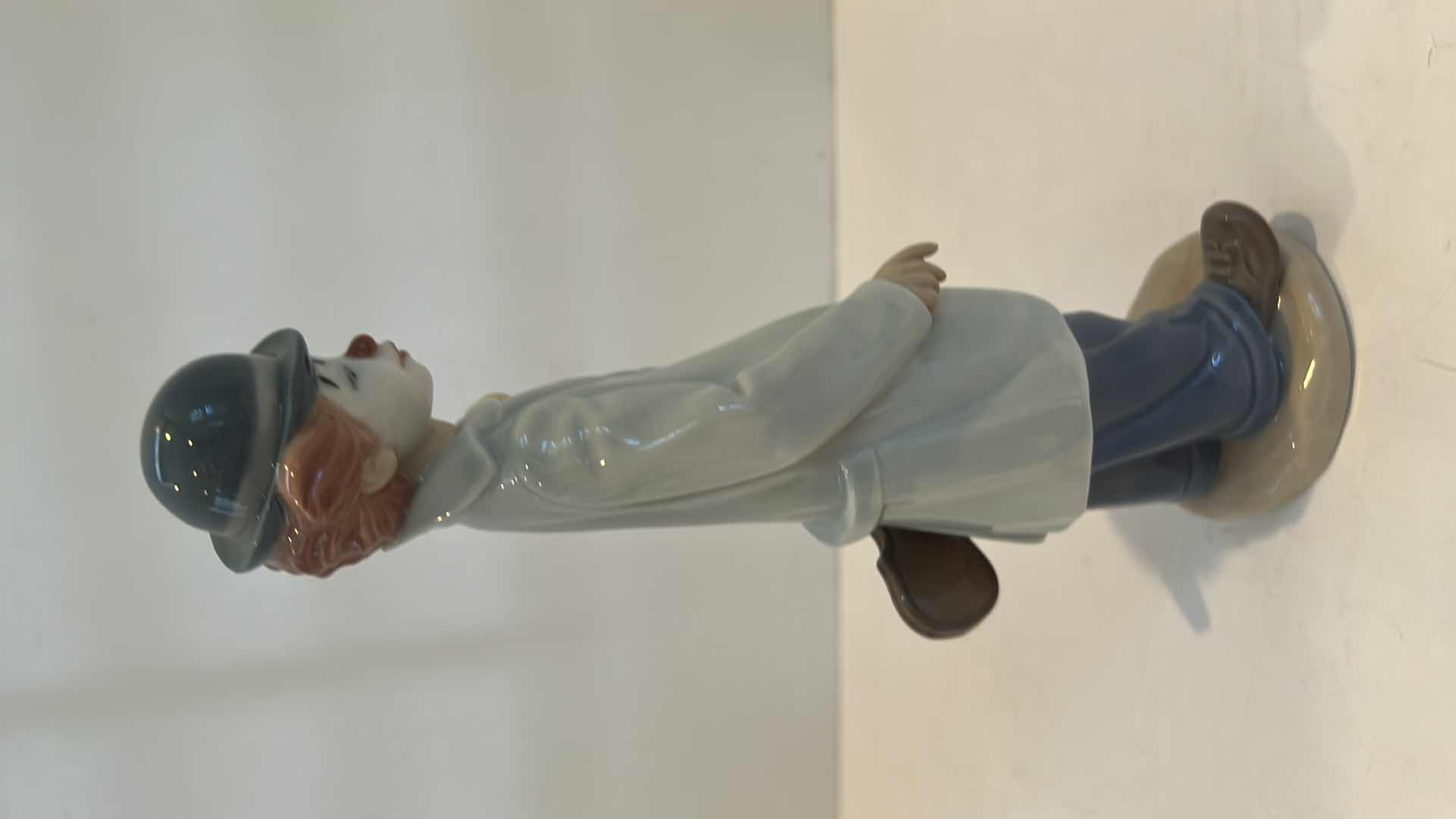 Photo 1 of LLADRO 9” PORCELAIN FIGURINE - CLOWN “CIRCUS SAM”