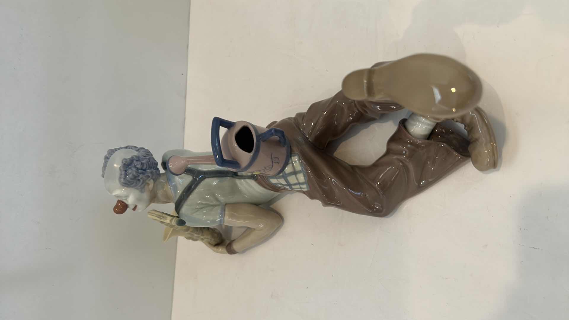 Photo 1 of RARE LLADRO "RECLINING CLOWN W. SAXAPHONE" PORCELAIN FIGURINE - L12"