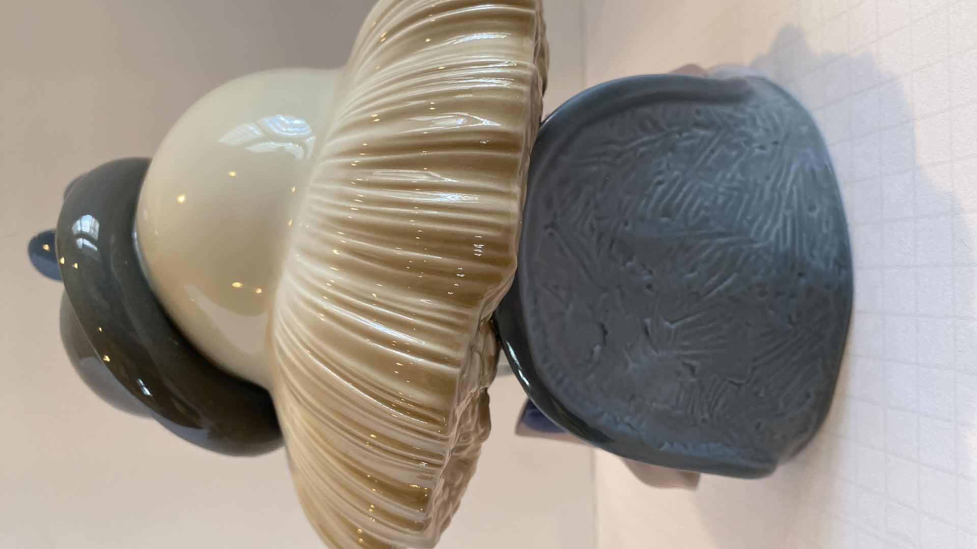 Photo 1 of VINTAGE LLADRO PORCELAIN PENSIVE CLOWN 10”