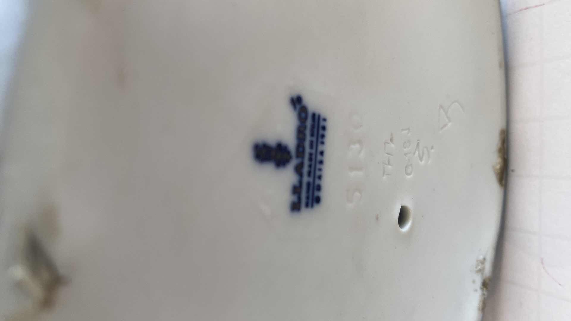 Photo 1 of VINTAGE LLADRO PORCELAIN PENSIVE CLOWN 10”