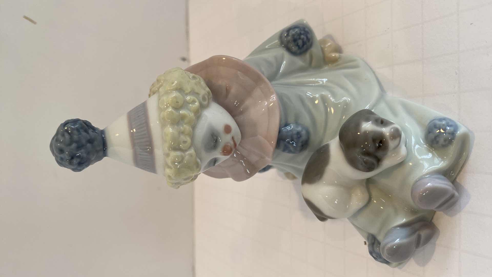 Photo 1 of VINTAGE LLADRO "PIEROT WITH PUPPY" FIGURINE 3.5” X 4.5”