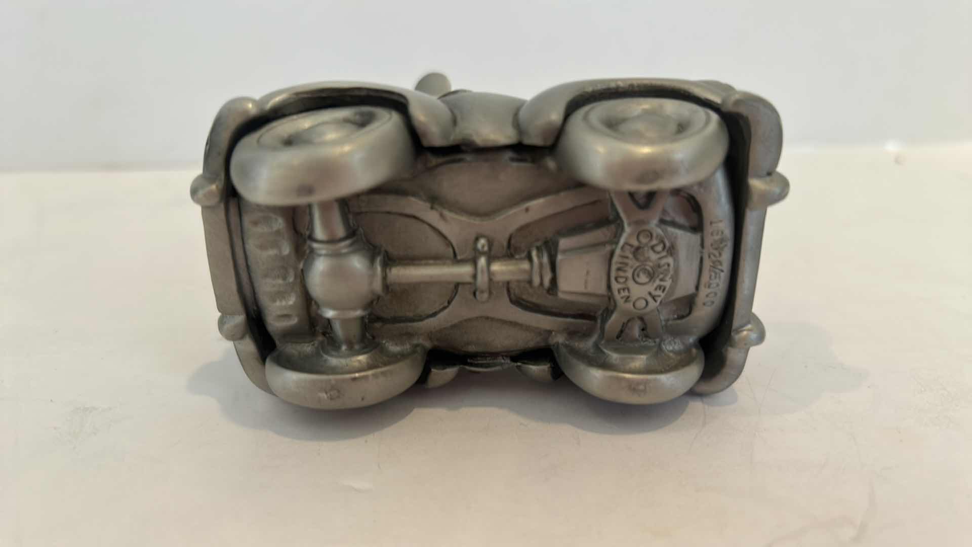 Photo 1 of DISNEY RAMBLING MICKEY AND MINNY MOUSE LINDEN PEWTER CAR CLOCK 