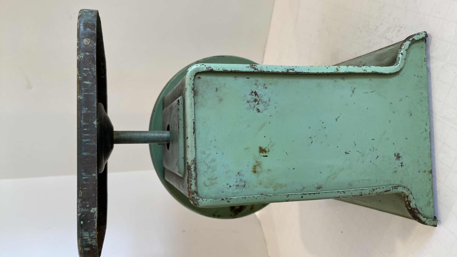 Photo 1 of VINTAGE HANSON HOUSEHOLD SCALE 9.5”