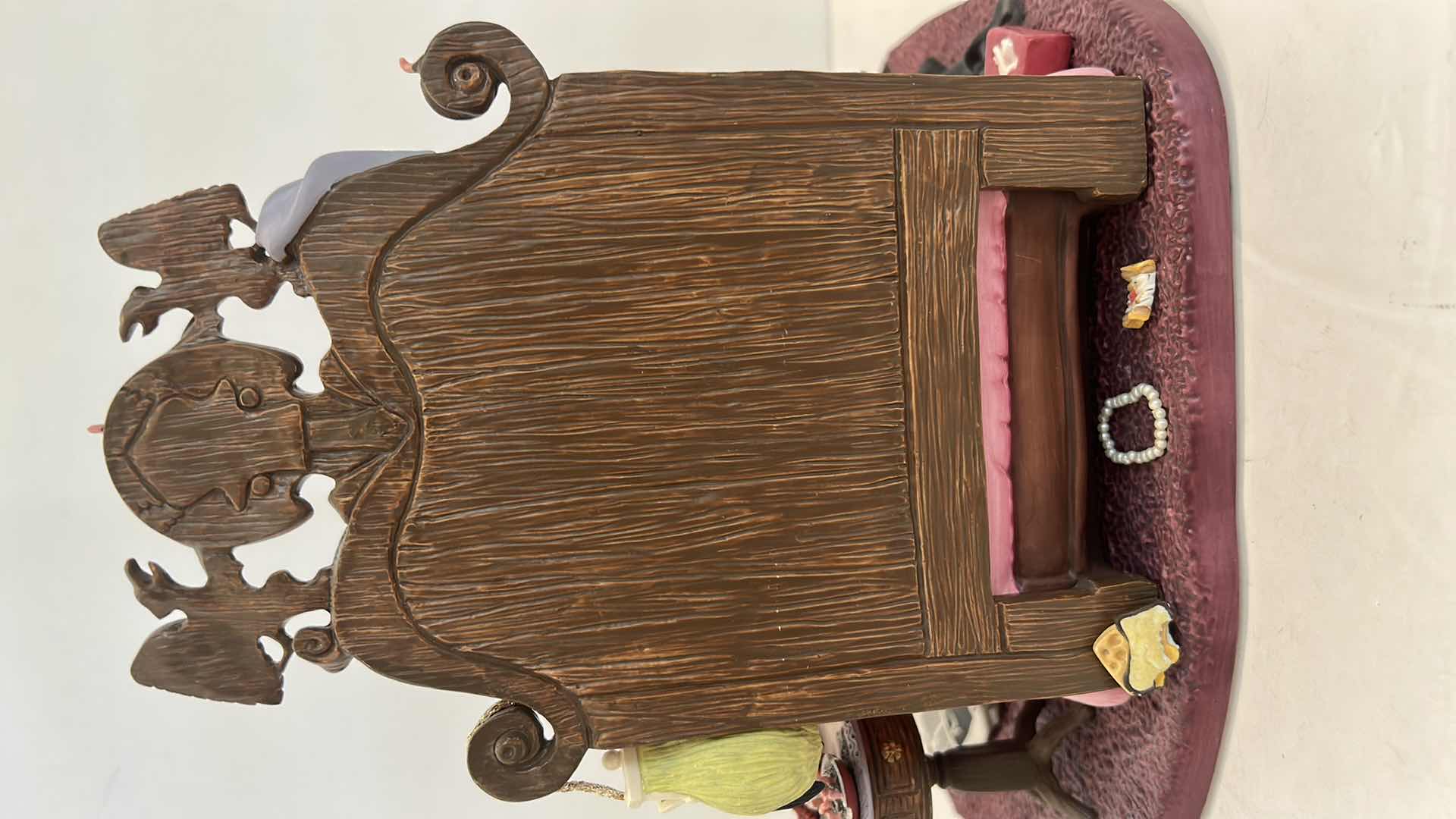 Photo 8 of LIMITED EDITION DISNEY VILLAINS COLLECTIBLE 101 DALMATIANS “ITS THAT DE VILLE WOMAN CRUELLA”  11” x H9”